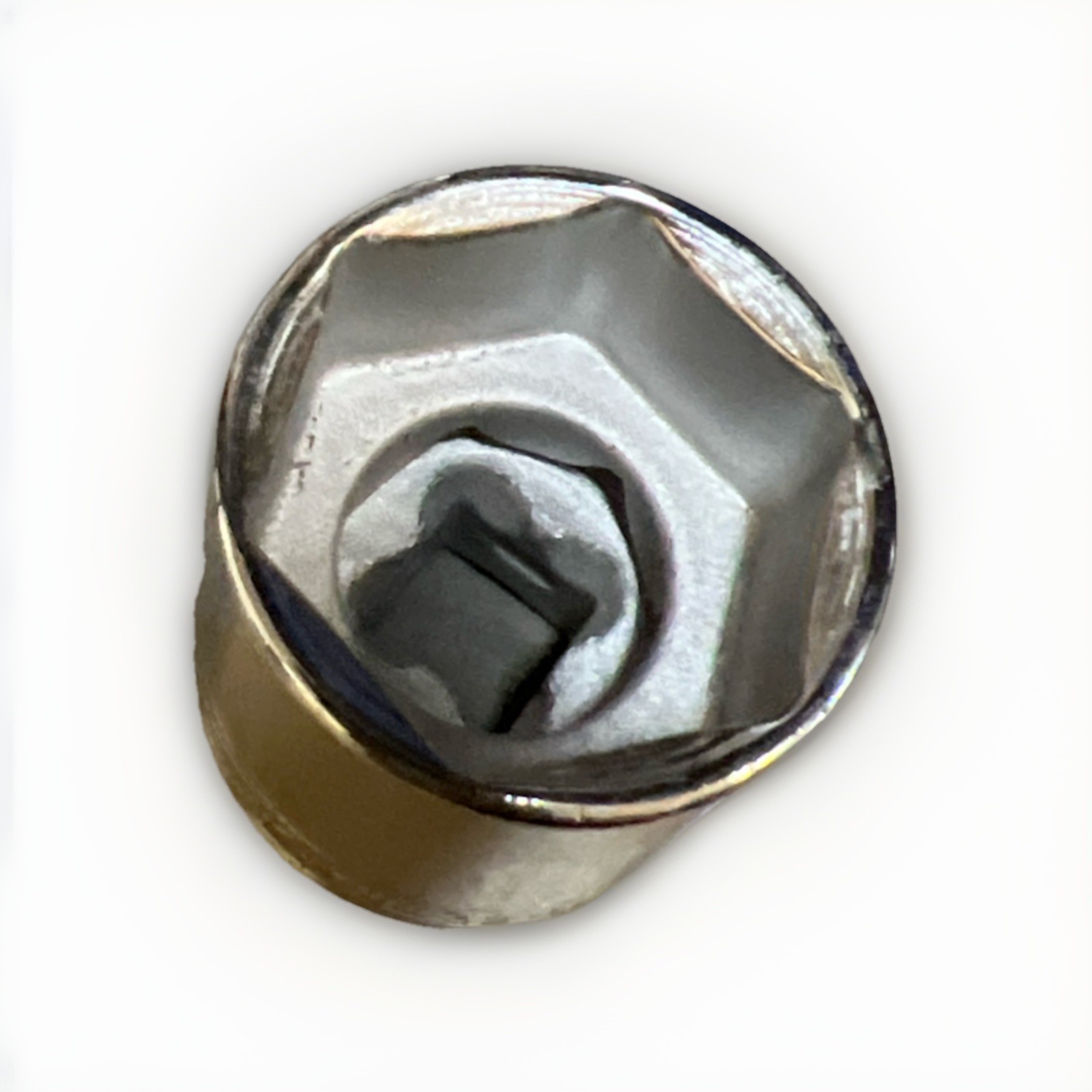 32 mm 1/2″ Drive 6 Point Metric Standard Chrome Socket