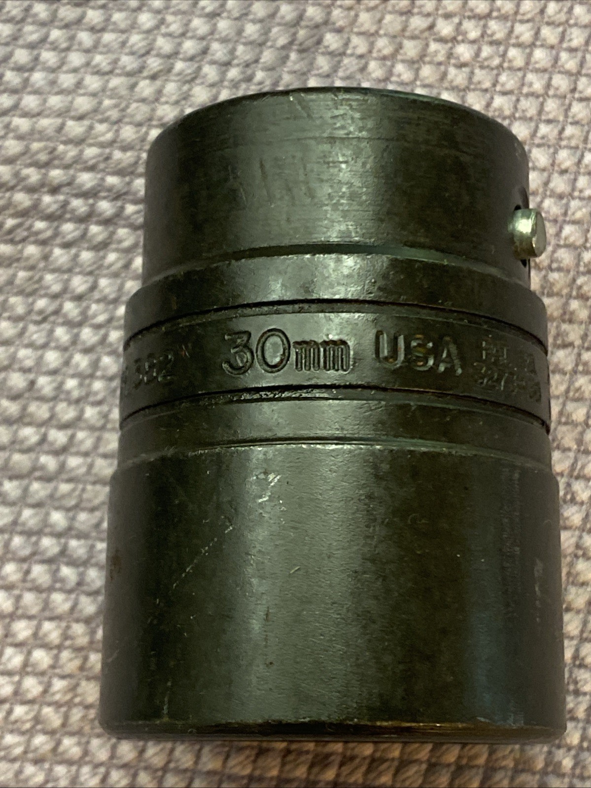 Snap on 3/4 Drive 1-3/16, 30mm Industrial Finish GLDH382 12-Point Flank Drive