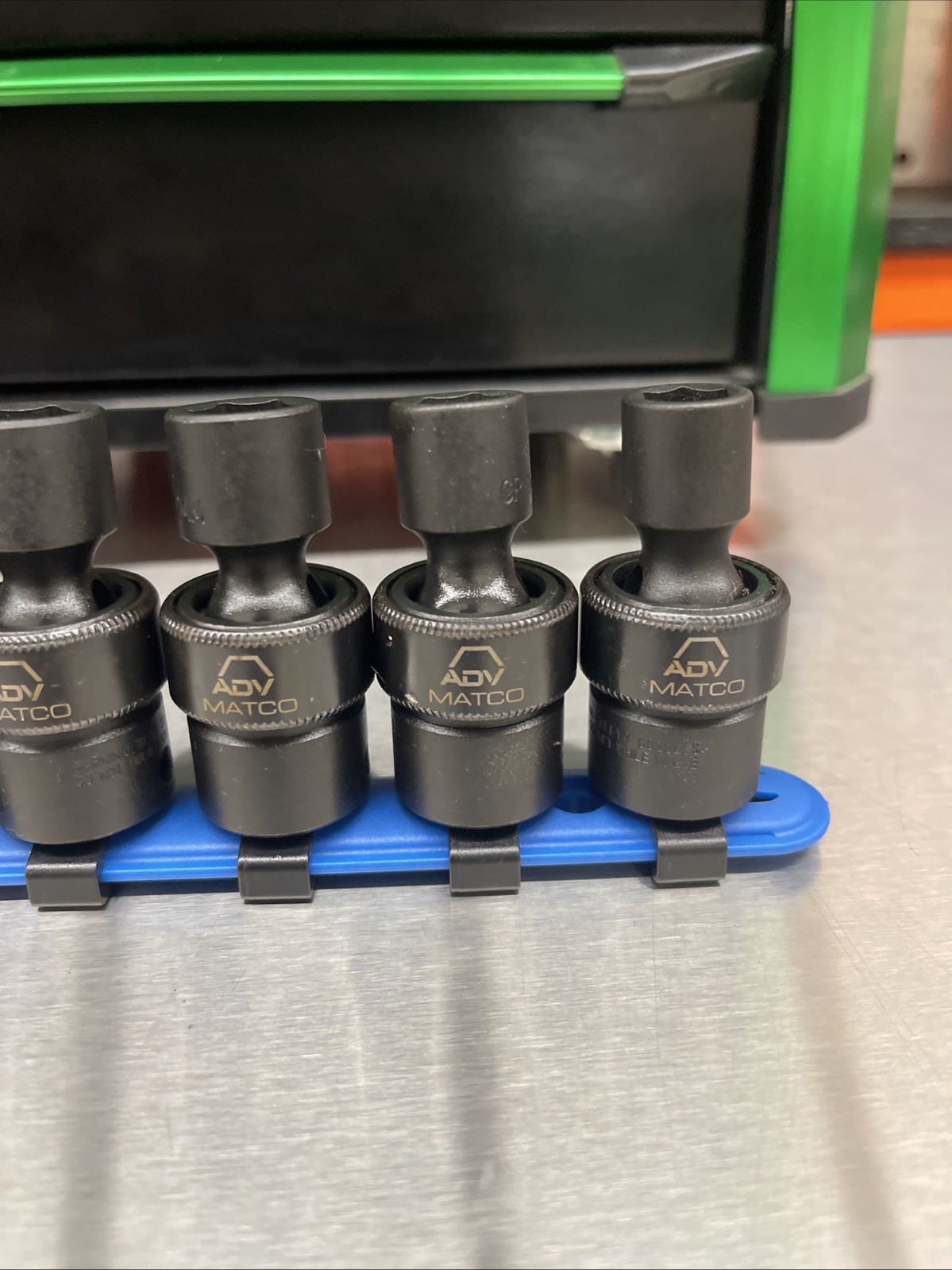 NEW! Matco Tools SBUPM106V 10pc 3/8″ Dr Metric 6 Pt ADV Swivel Impact Socket Set