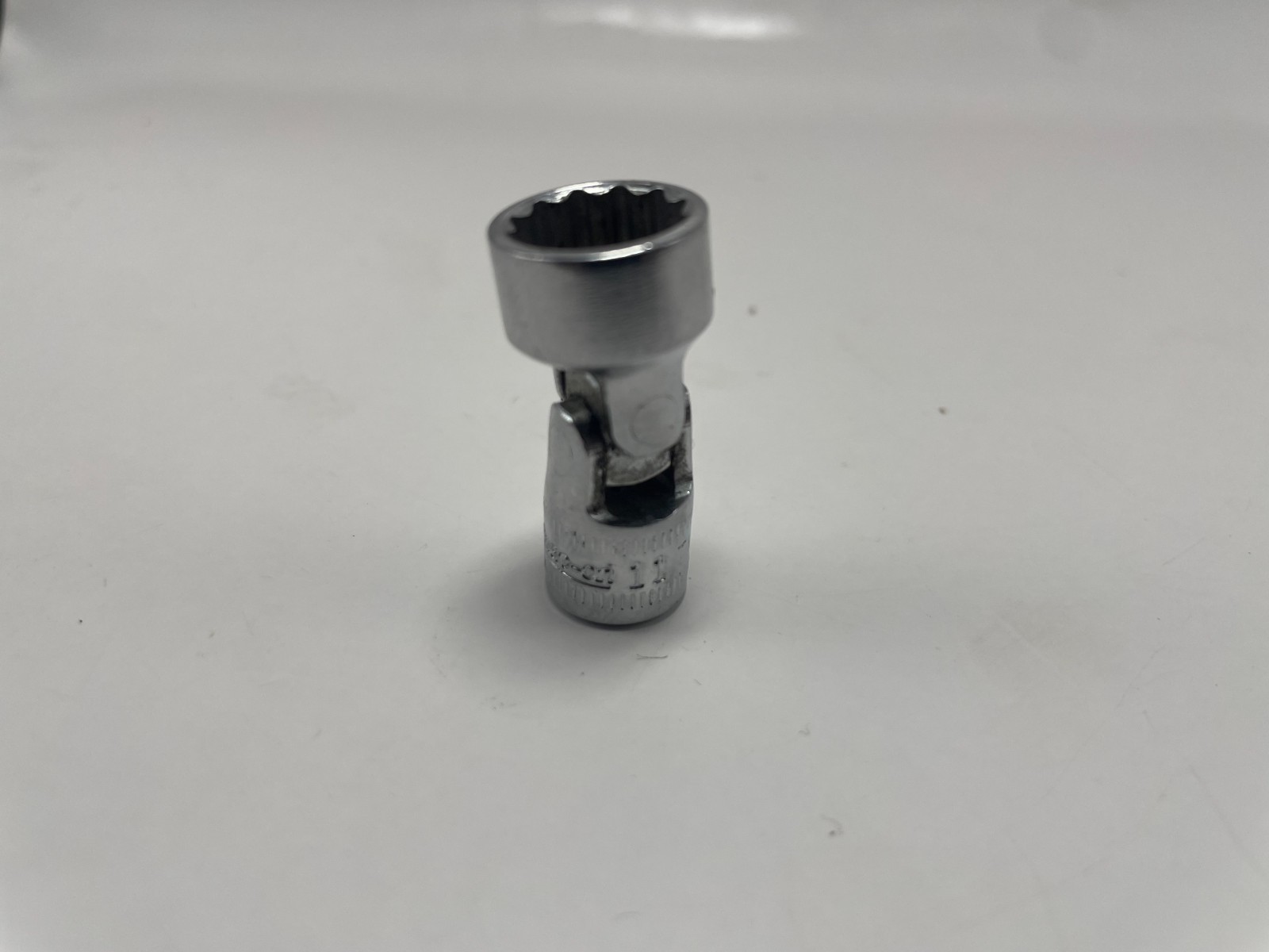 Snap On 1/4″ Drive Universal Swivel Wobble Socket 11MM TMUM11 12Pt