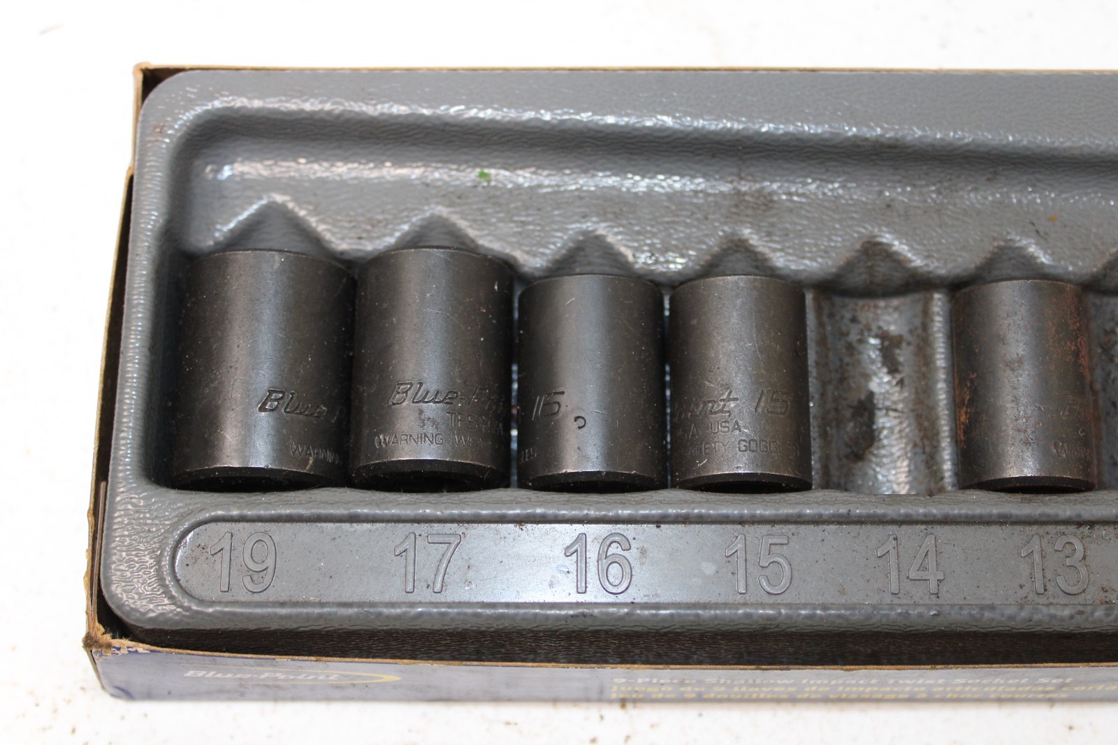 Blue-Point 209TFSMYA 6-Piece 3/8″ Dr Metric/SAE Shallow Twist Impact Socket Set