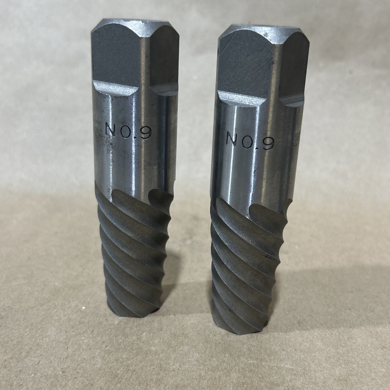 “NO.9” Screw Extractor
