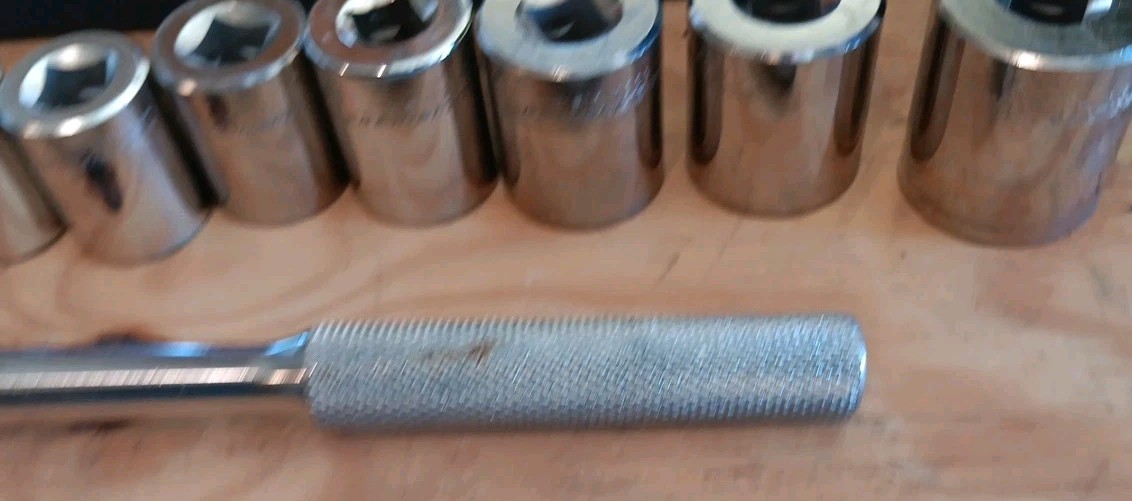 Pro America 1/2″ Drive 17 Piece Socket Set Made In USA