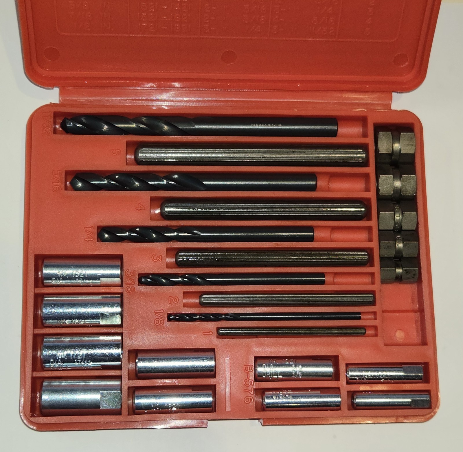 Blue Point by Snap On E1020 25 Piece Screw Extractor Set