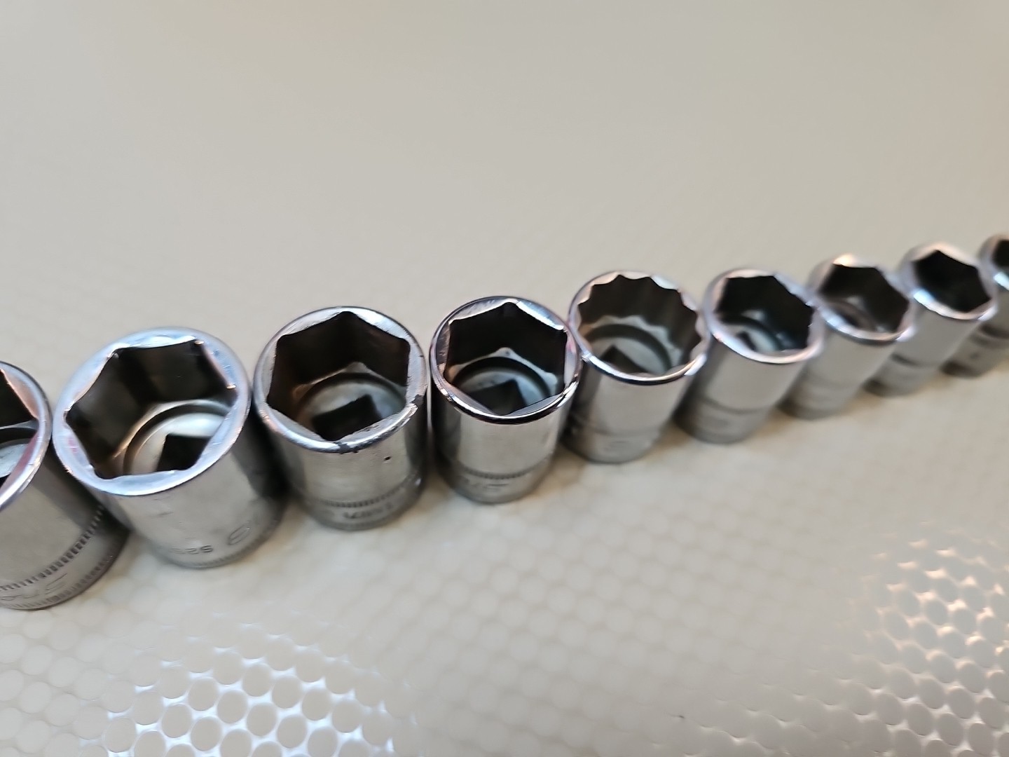 Snap-on FSM 11 pc 3/8″ 6-Pt Metric Shallow Socket Set- 9mm to 19mm USA *READ*