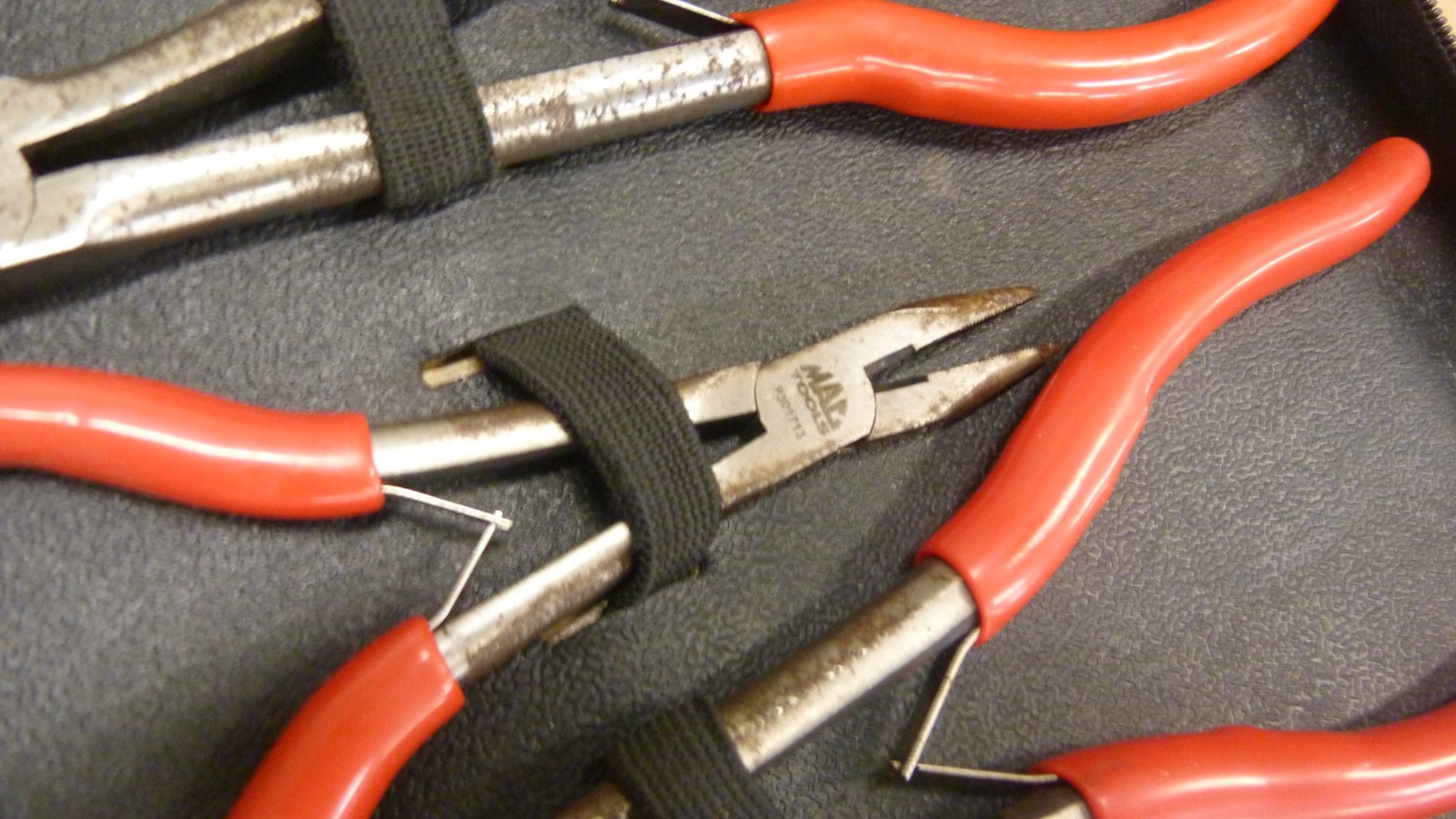 Mac Tools 9Pc Combination Pliers Set WITH CASE.