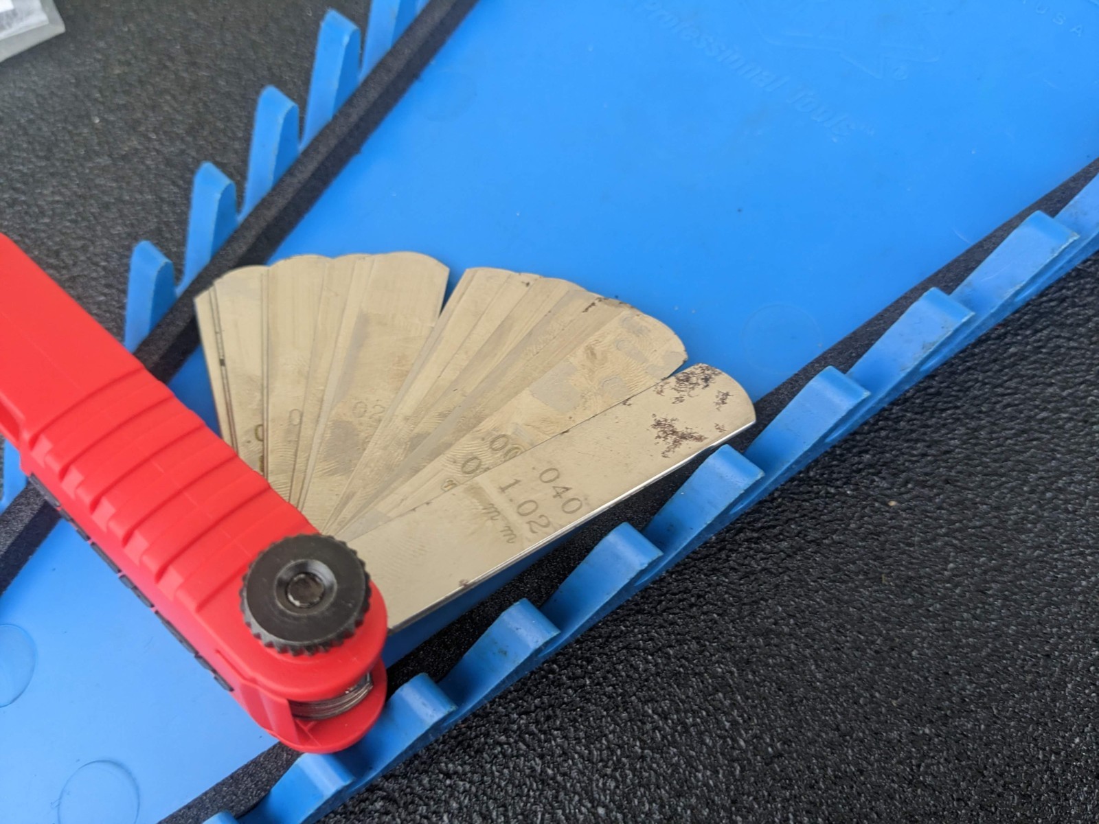 #bk855 Snap On 38 Blade Folding Master Feeler Blade Set SAE Metric Red FBST338