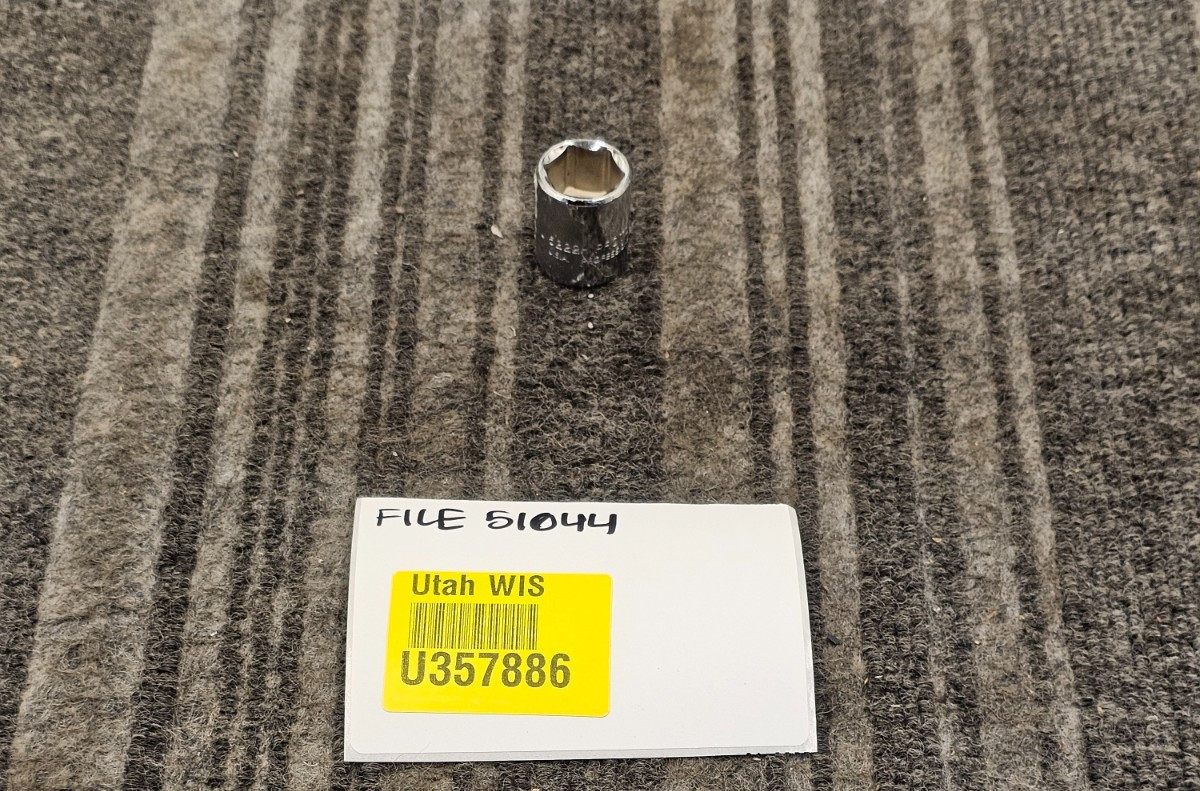 (QTY 8) PROTO J5222H Socket, Steel, Chrome, 11/16″, 3/8″ Drive 12 Point 6 Point