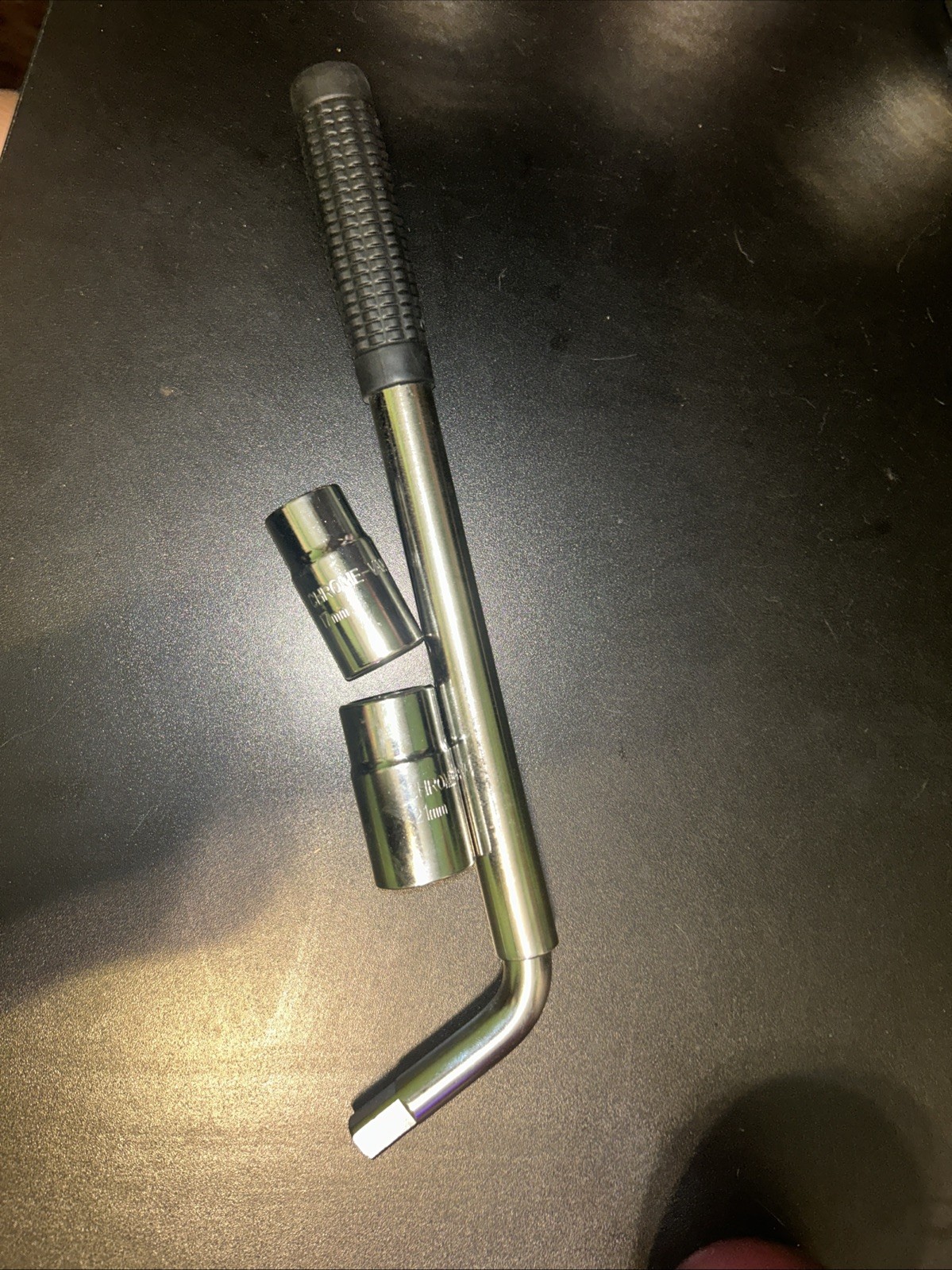 (105D) New Extending Wheel Wrench 17mm 21mm Sockets 1/2 Breaker bar