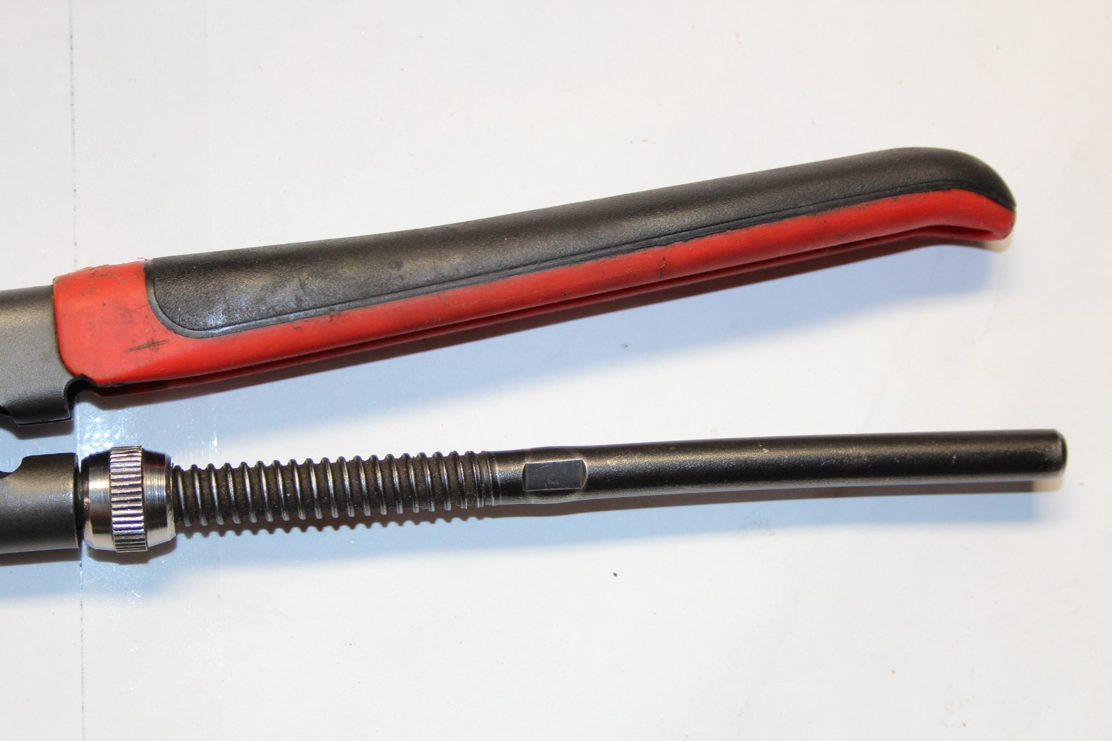 SNAP-ON TOOLS PWZ1 12-5/8″ Pliers Wrench (Red) USA