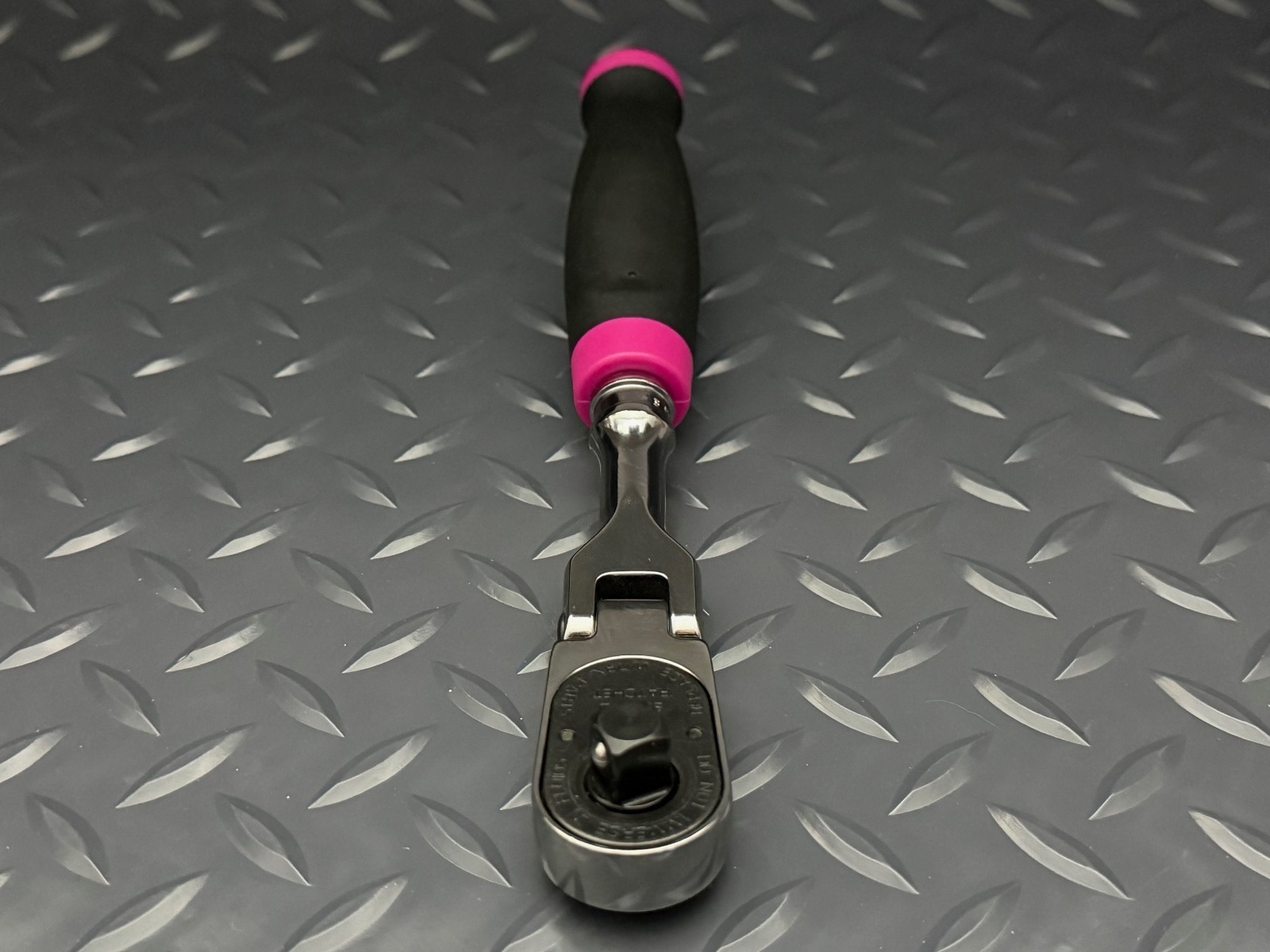 Snap-on Tools NEW ELECTRIC PINK 3/8″ Drive Soft Grip Flex Head Ratchet FHF100EP