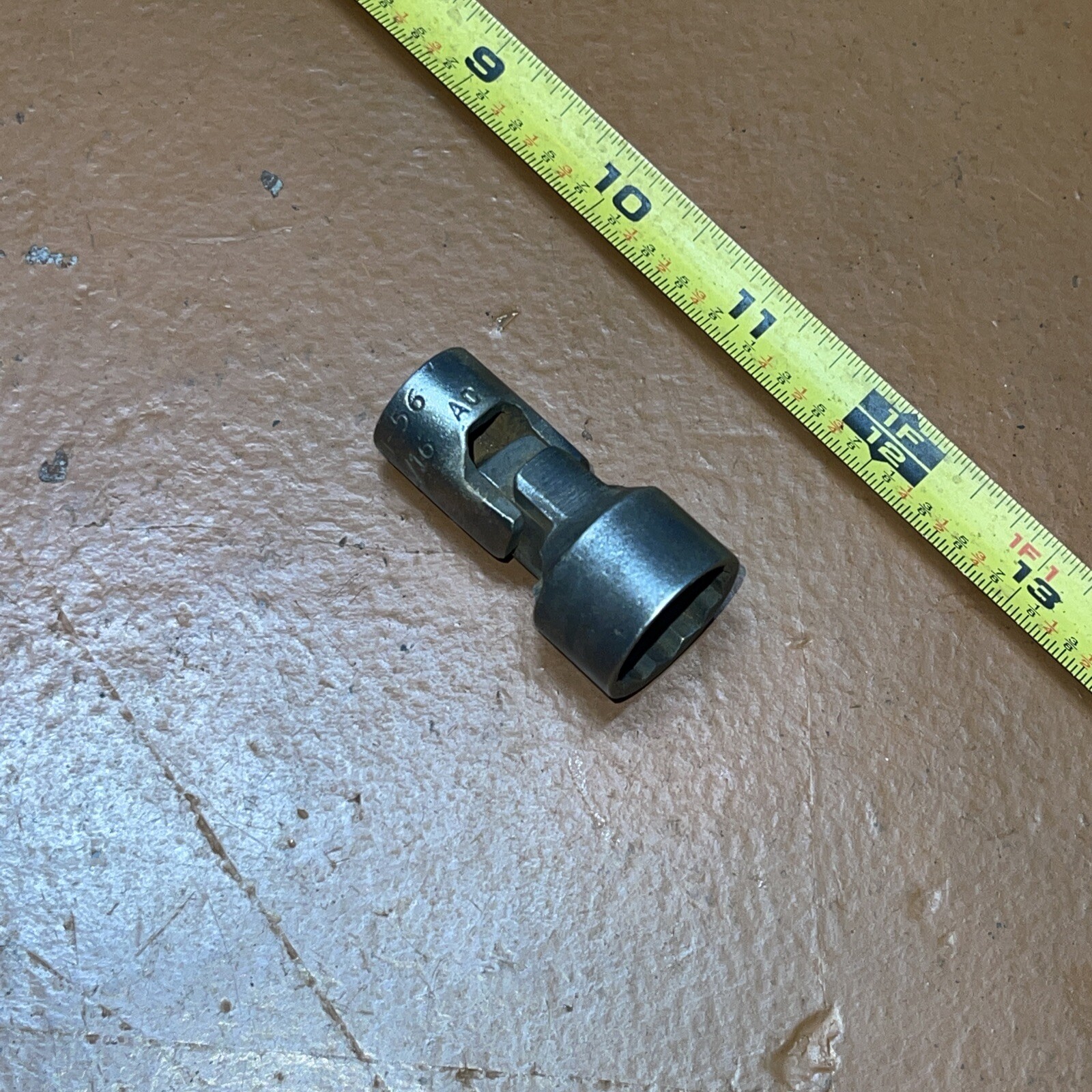 Vintage Wright USA MU56 11/16 In SAE 3/8 drive 12 Point Swivel Wobble socket