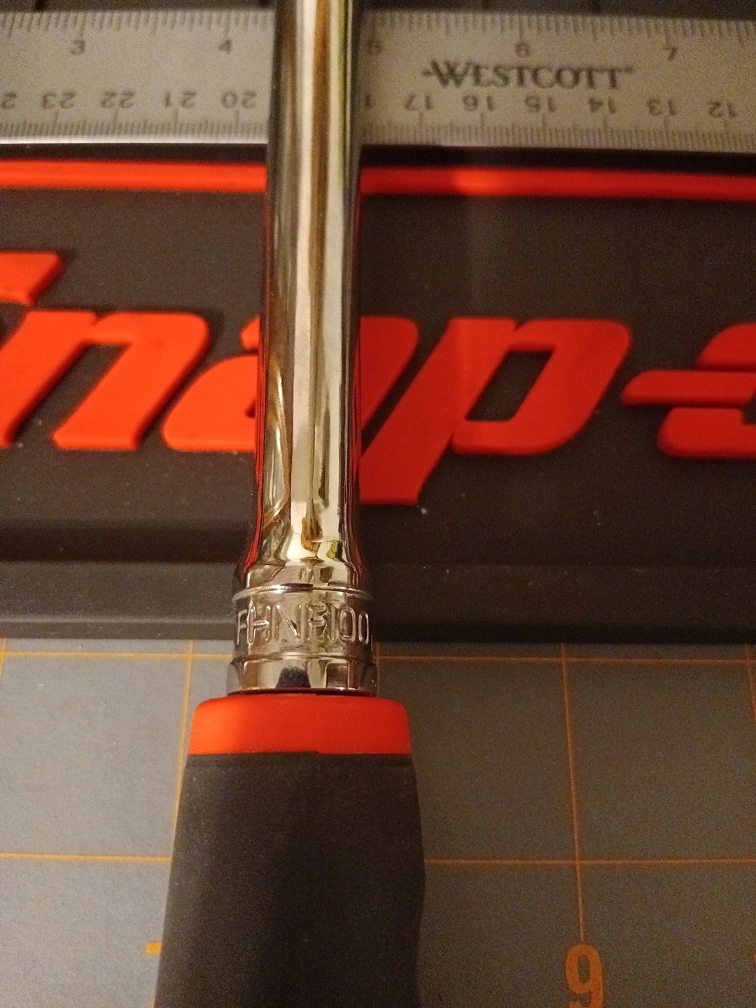 NEW Snap-On RED FHNF100 3/8″ 100-Tooth Soft Grip Swivel Head Ratchet