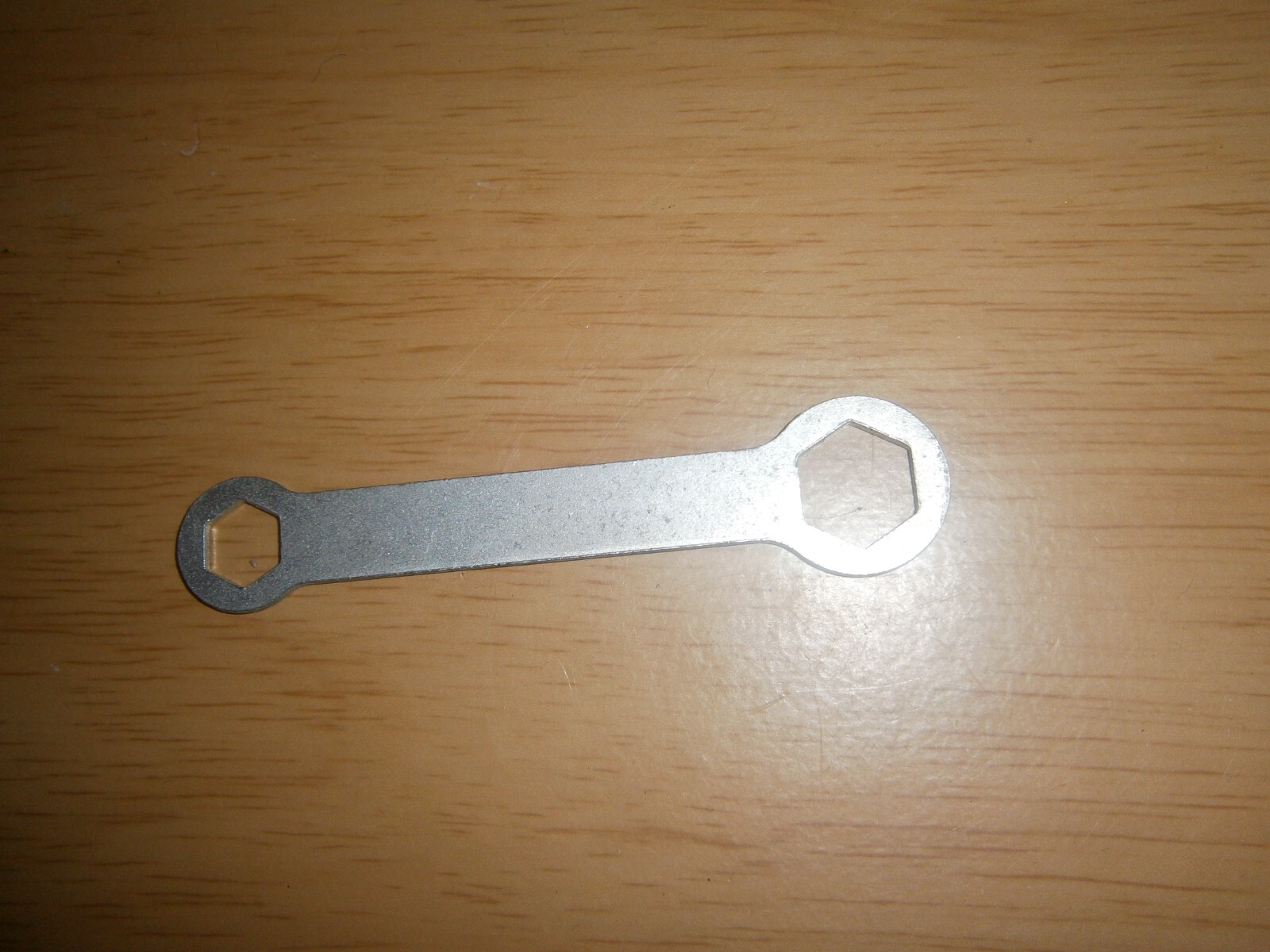 Vintage silver tone spanner. 10mm & 15mm ends.(E6d)