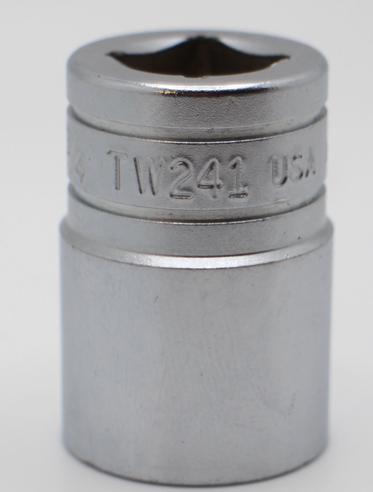 Snap-on Tools TW241 Underline Logo 1/2″ Dr 3/4″ SAE 6 Pt Shallow Socket Snap On