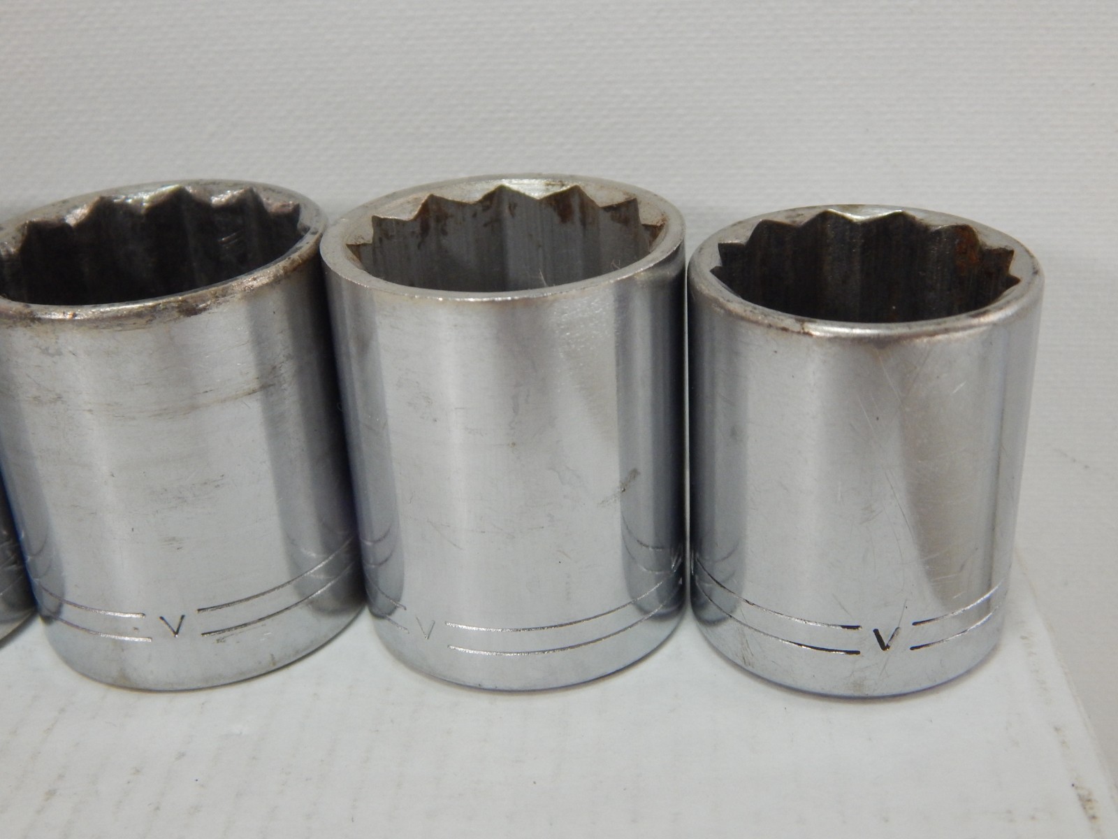 Craftsman shallow socket set SAE 12 Point 1/2″ Drive =V Series 15/16″ To 1-1/4”
