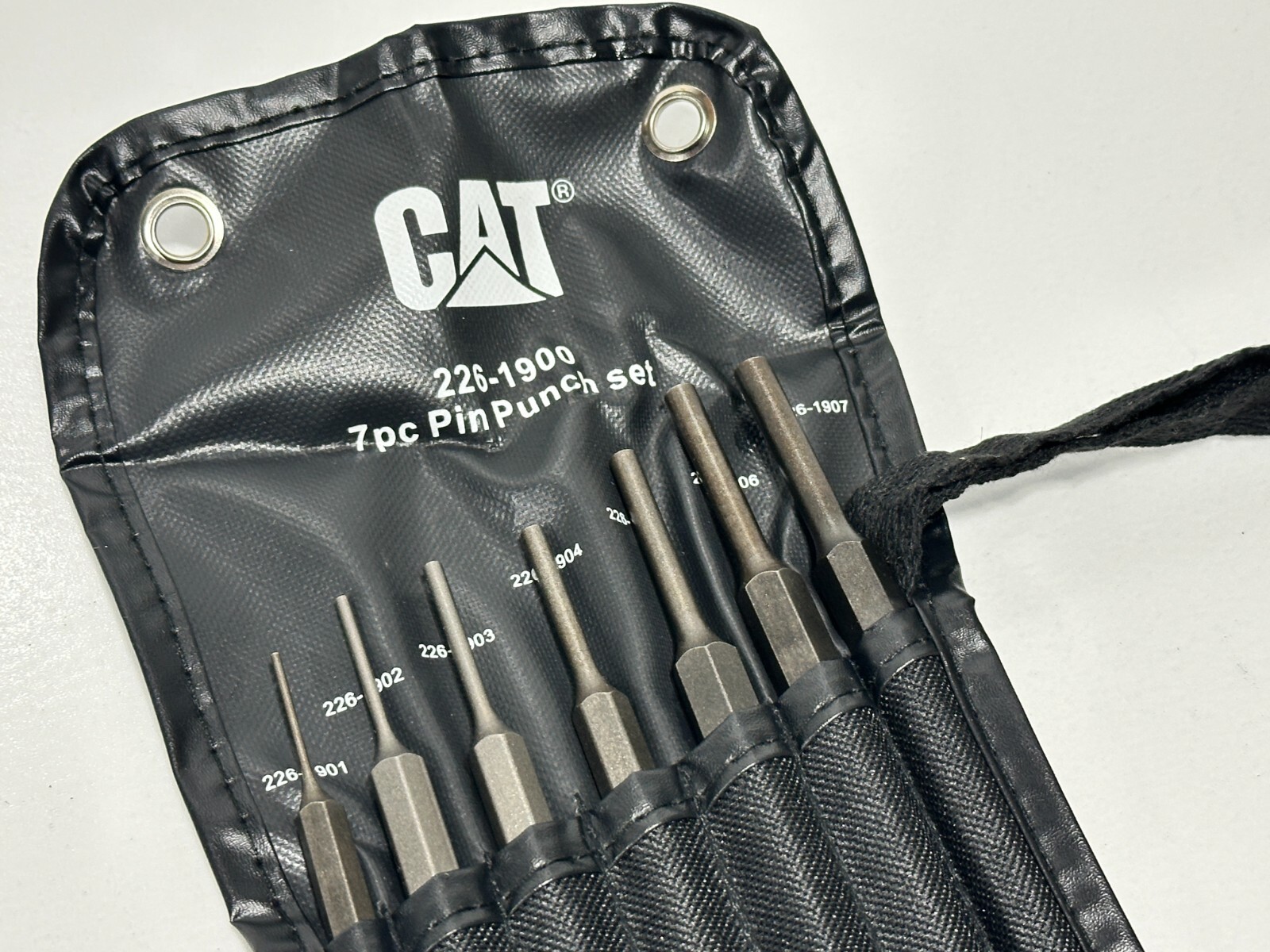 NEW Caterpillar CAT Tools USA Made 7pc Pin Punch Set w/ Black Kit Bag, 1/16-1/4″