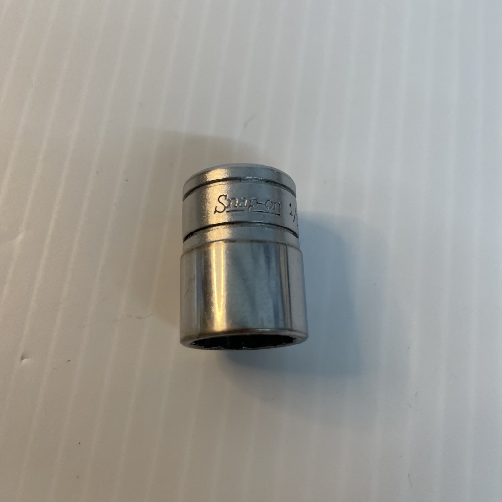 Snap On F161 3/8″ Drive 12-Point SAE 1/2″ Flank Drive Shallow Socket
