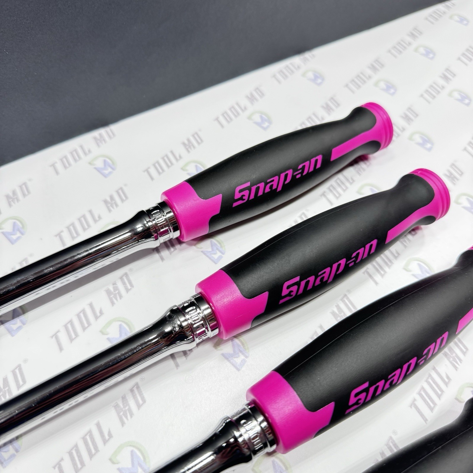 Snap-on Tools USA NEW ELECTRIC PINK 9pc 3/8″ Drive 100 Tooth Cynergy Ratchet Set