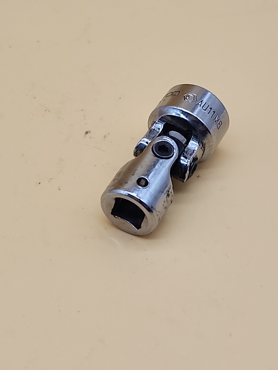 Matco 1/4″ Drive 11 mm Metric 6-Point Universal Shallow Socket AU11M6 USA