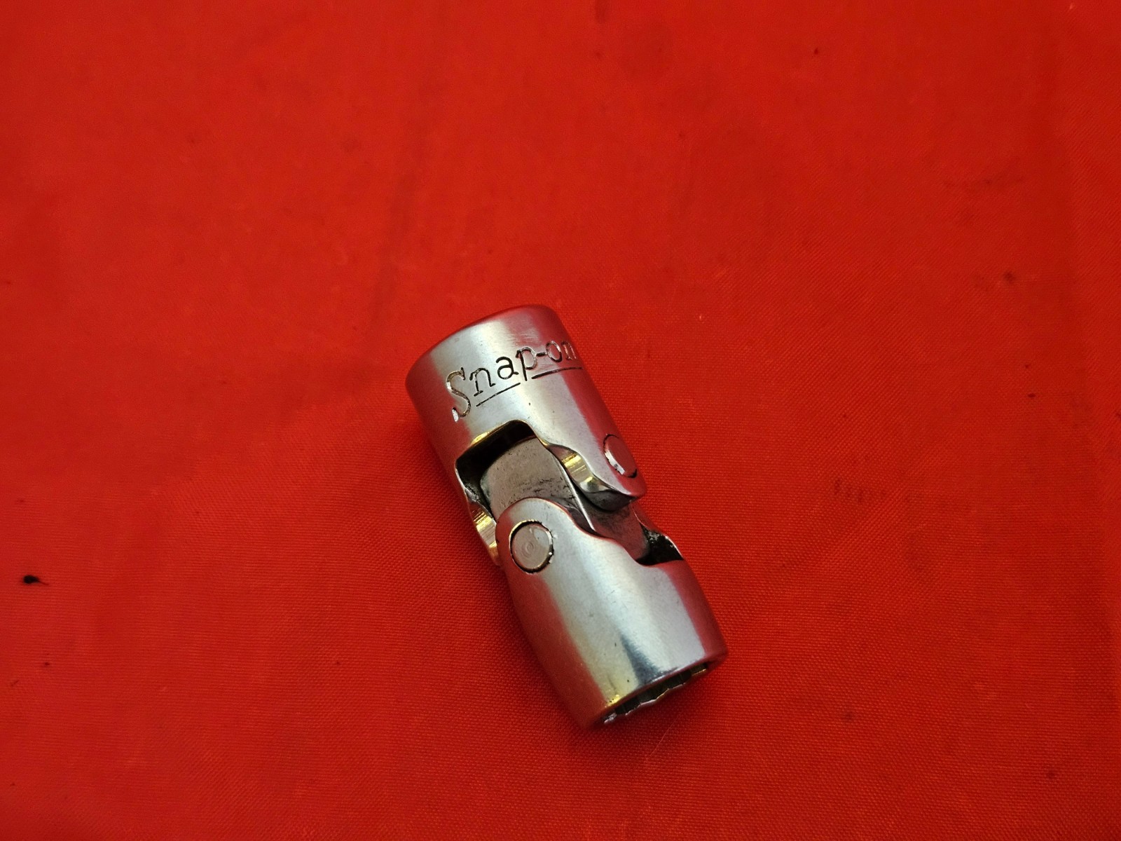 Snap-on FVU14 3/8″ Drive 7/16″ 12 Point Shallow Universal Swivel Socket USA D4