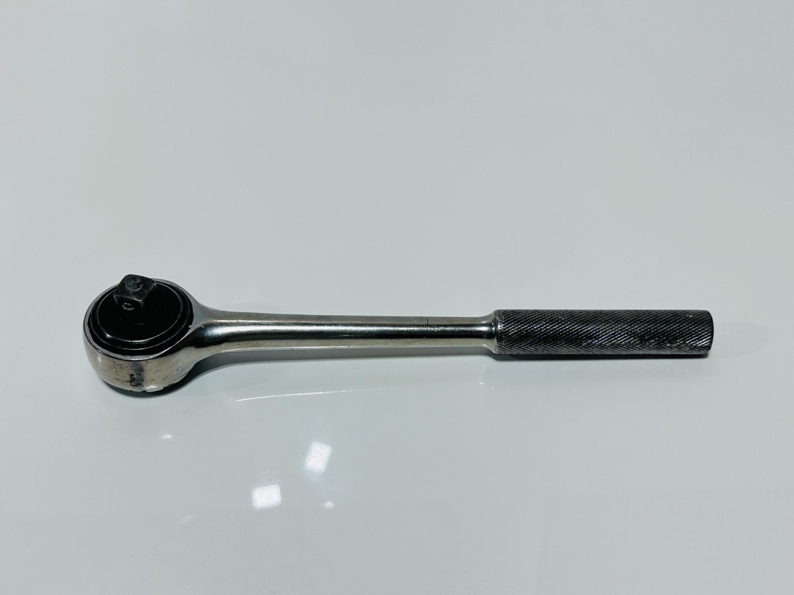 John Deere Tools USA Made TY3168 1/2″ Drive Ratchet – 10″ Long – Knurled Handle