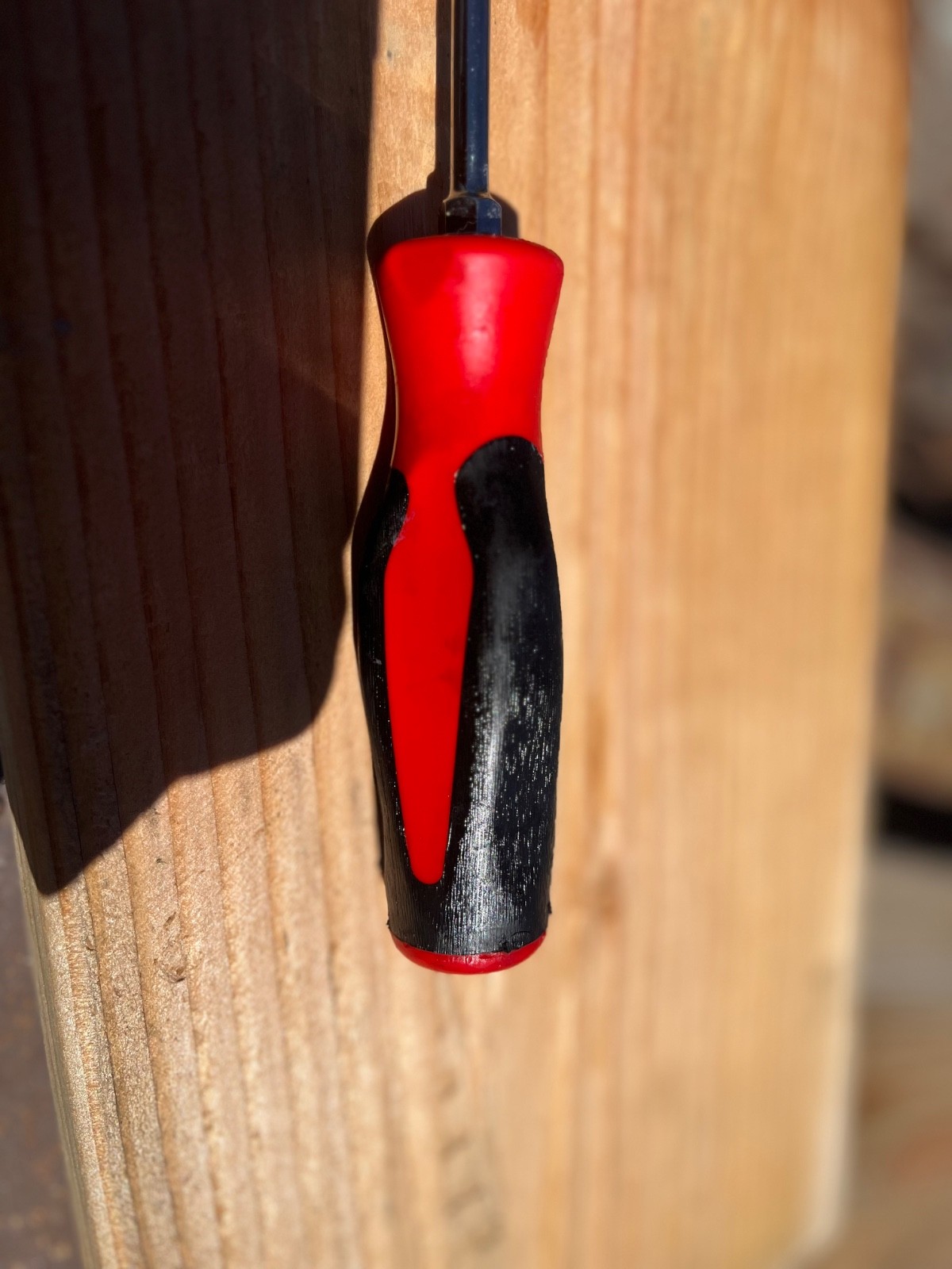 SNAP ON – SGD4B RED/BLACK COMFORT GRIP FLAT BLADE SCREWDRIVER 1/4 – LOC#27