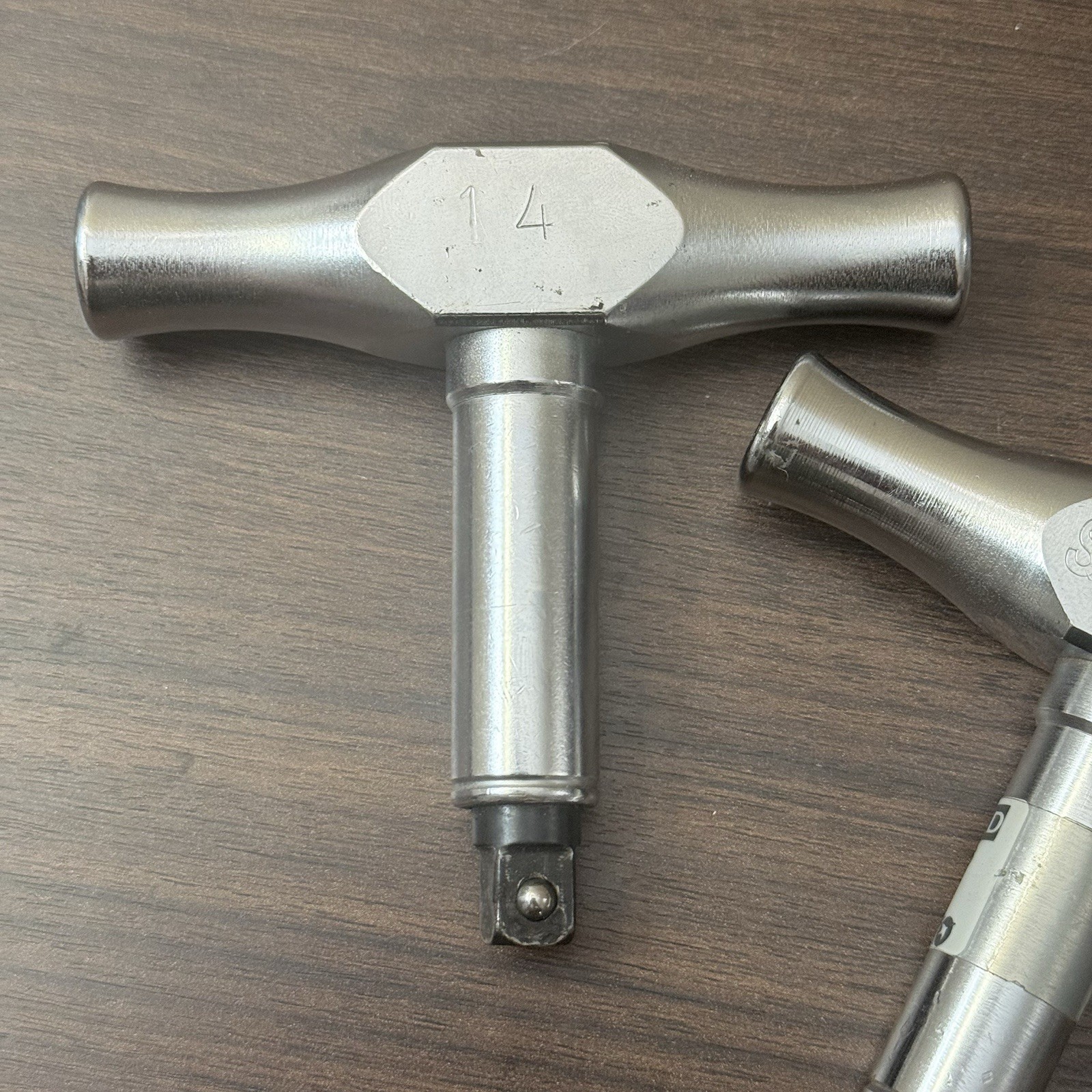 (2) Seekonk BT-2L T Handle Pre-Set Slip Type Torque Wrenches 3/8″ 20 & 16in/lbs