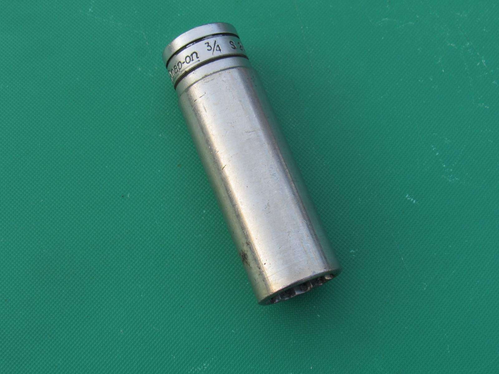 SNAP ON 3/4″ S241 1/2″ DRIVE SAE 12 POINT DEEP CHROME SOCKET 3/4 IN S 241 USED