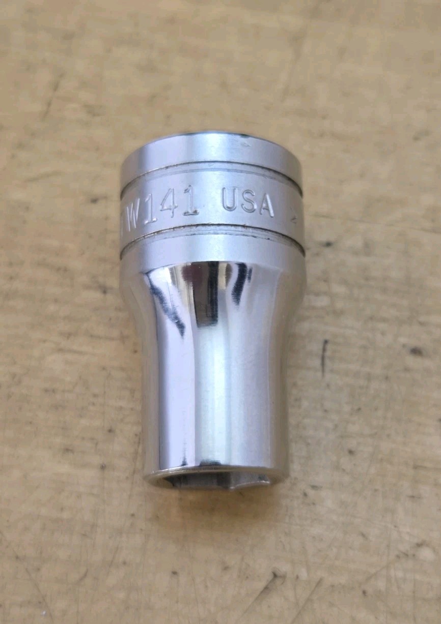 Snap On TW141 – 1/2″ Drive 7/16″ Shallow 6Pt Chrome Socket. NOS
