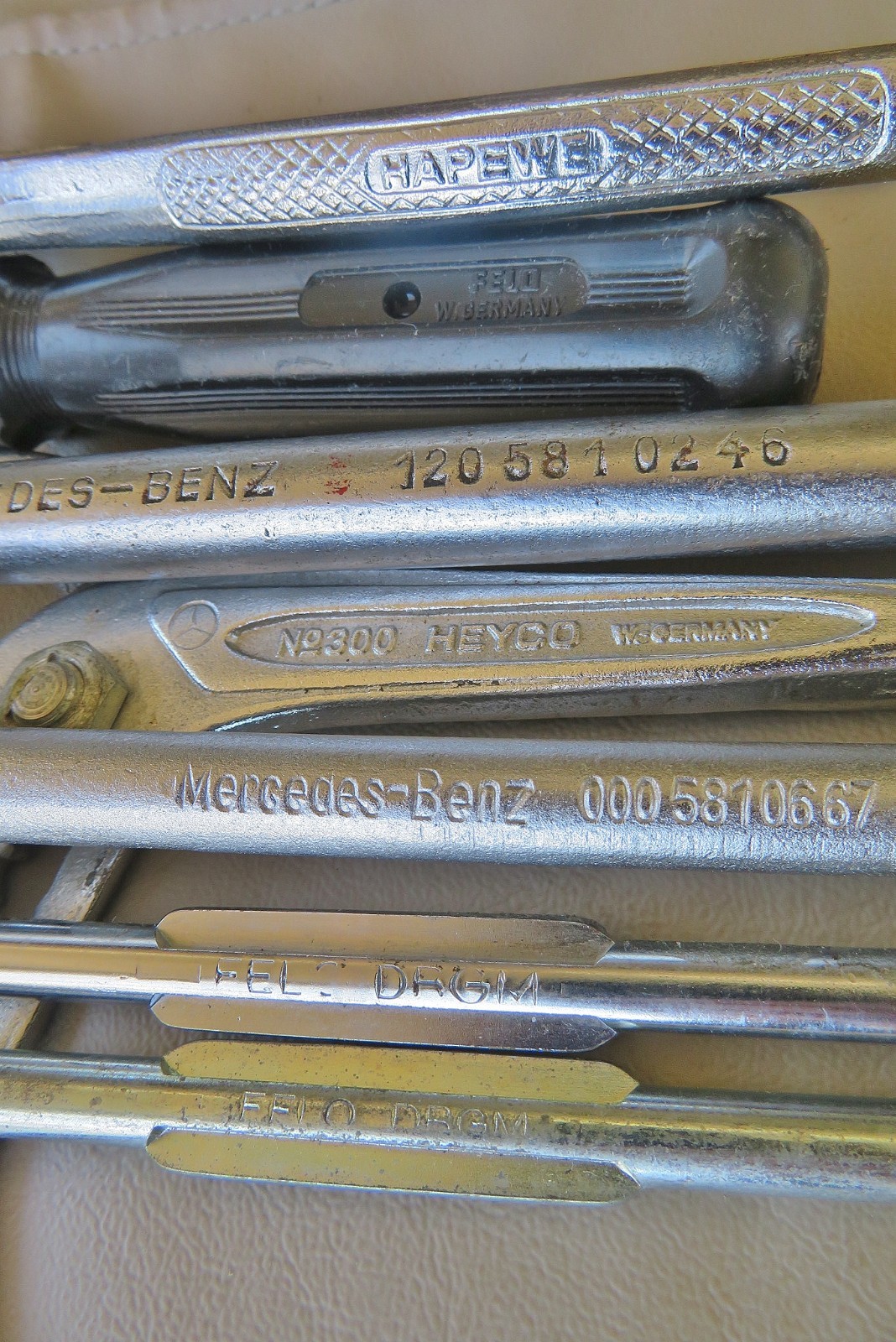 Mercedes OEM W113 230SL 250SL 280SL W111 ON BOARD TOOL KIT– ORIGINAL & COMPLETE