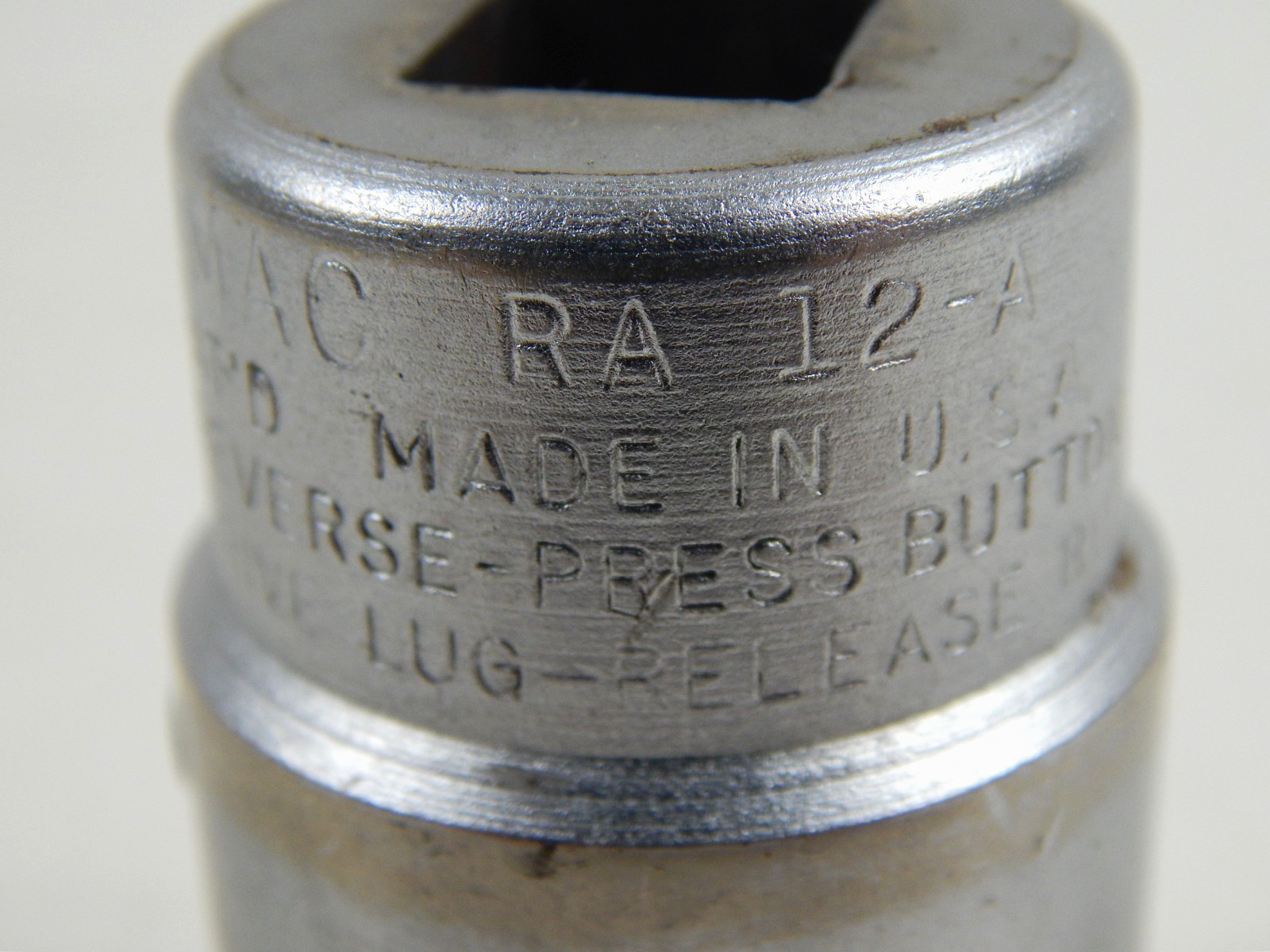 MAC TOOLS RA12-A 1/2″ DRIVE REVERSIBLE RATCHETING ADAPTER SOCKET FOR BREAKER BAR