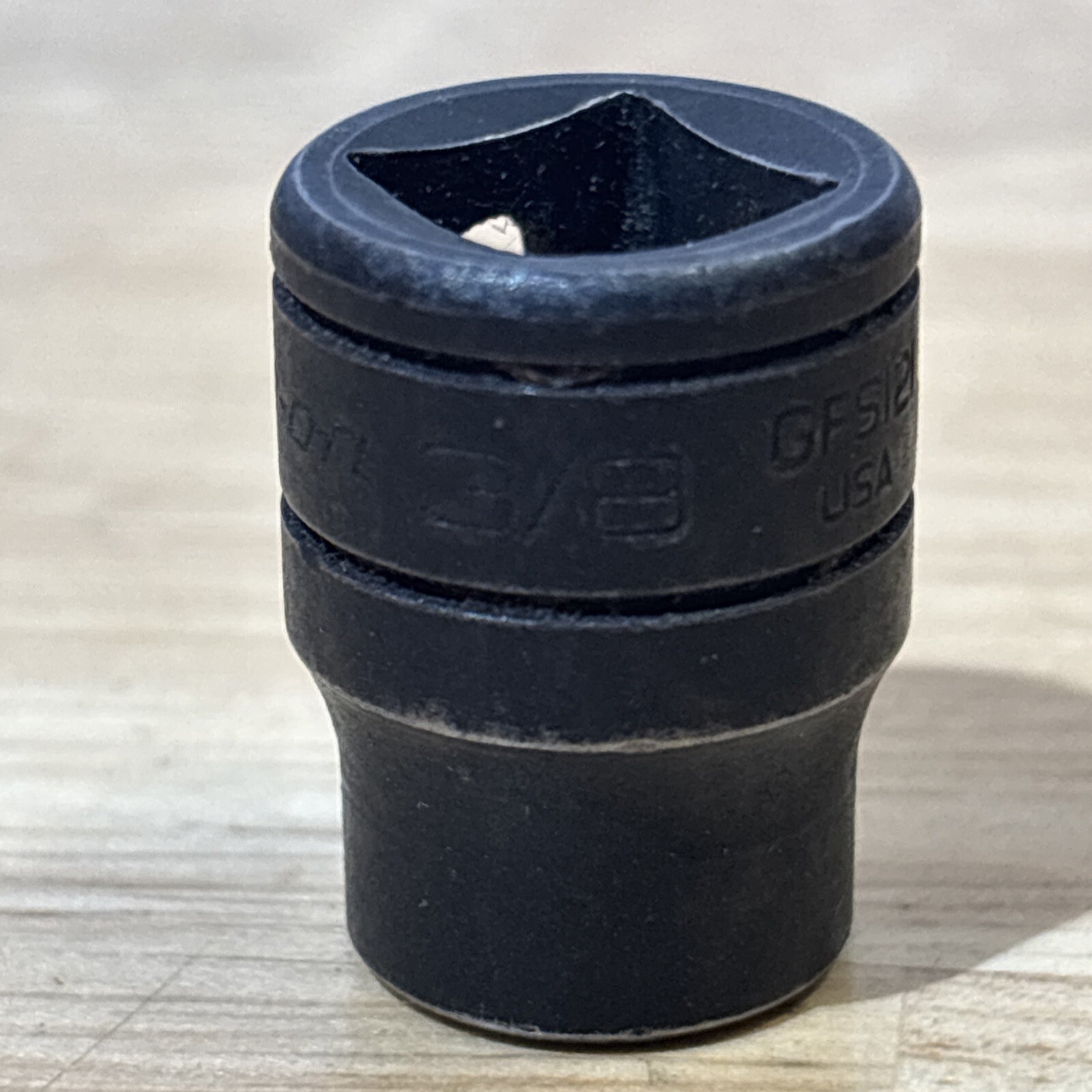 Snap On 3/8″ Shallow Industrial Socket 3/8″ Drive 6 Point Non Impact GFS121