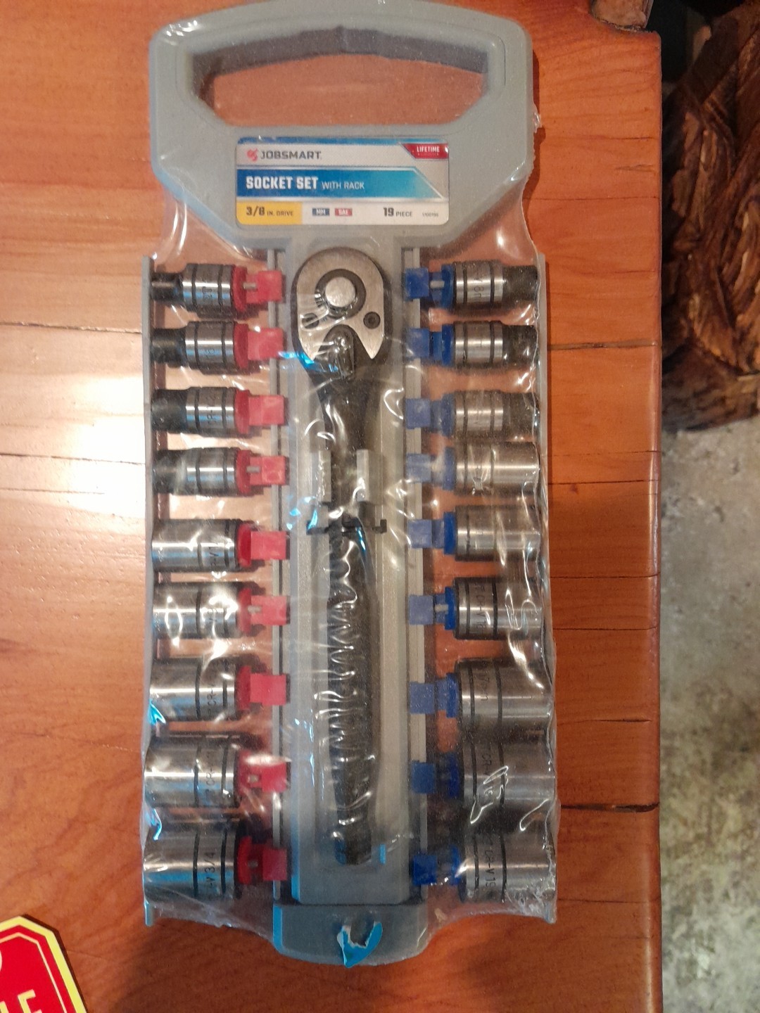 Jobsmart 3/8 Inch Drive Socket Set With Rack 19 Peice