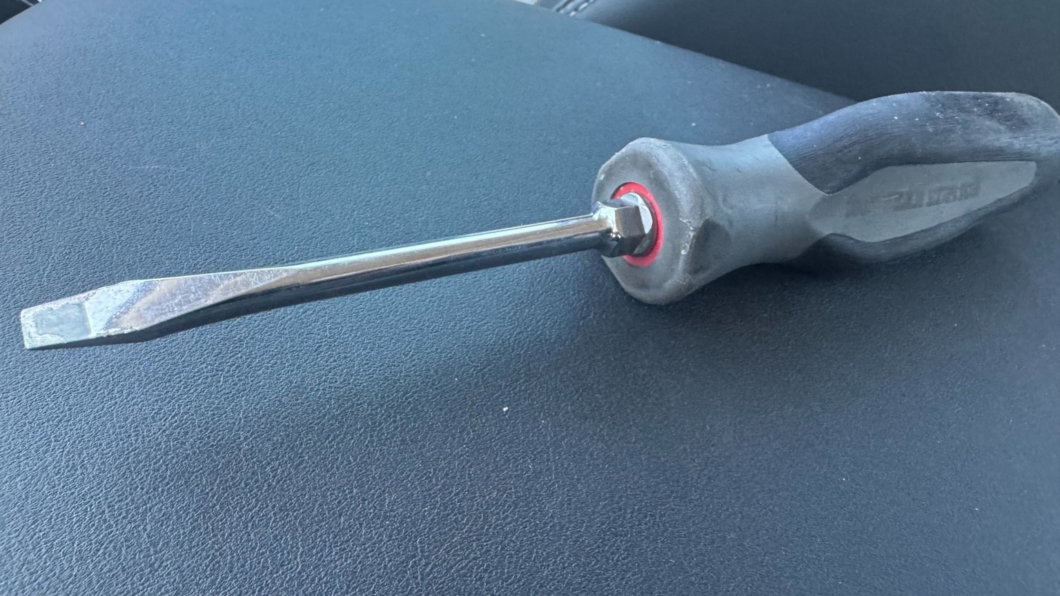 Snap on Tools USA Titanium, 1/4″ Flat Head Screwdriver SGD4B 100th Year Edition
