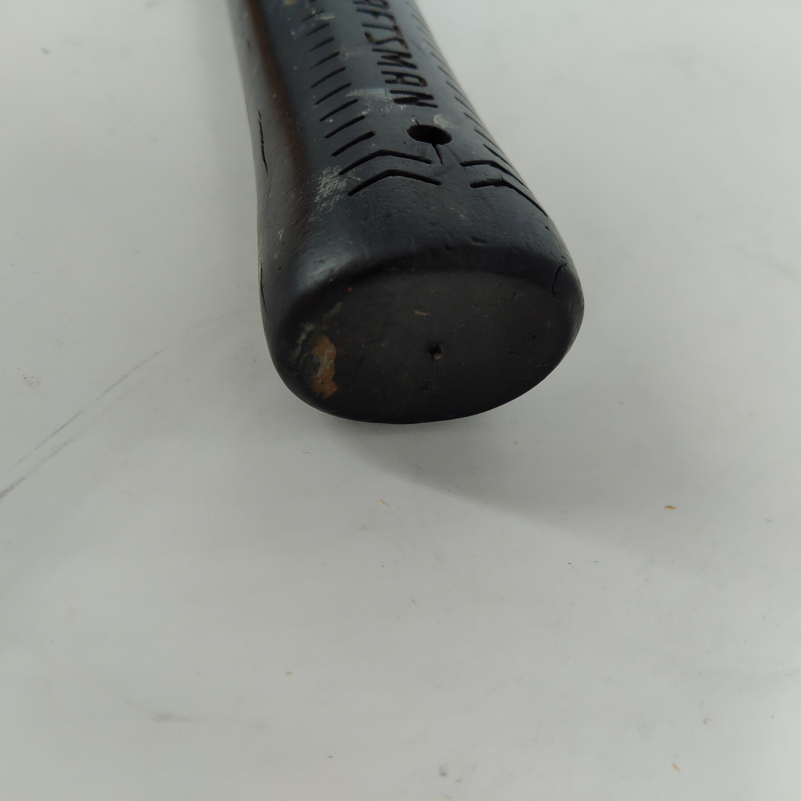 Craftsman 16 oz Claw Hammer With Comfort Grip and Fiberglass Handle No 3820