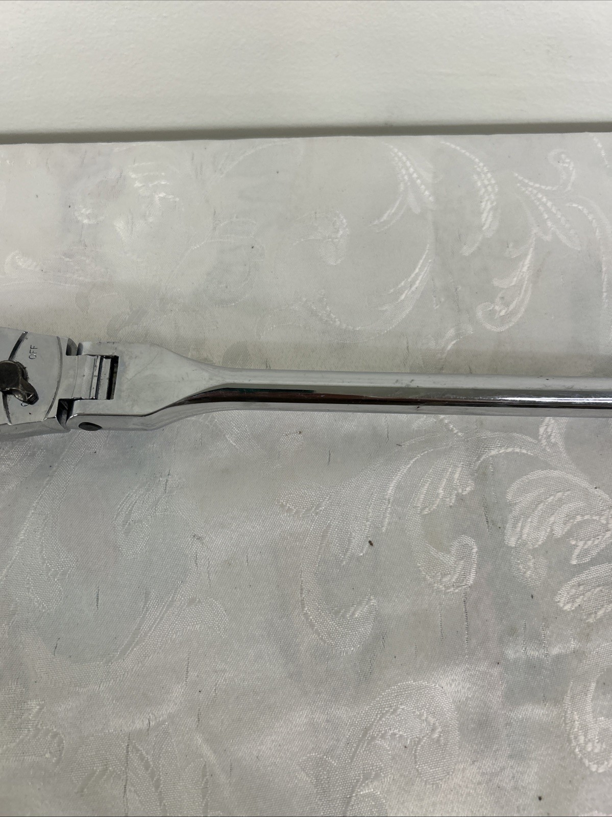 Gearwrench 1/2″ Drive 84-Tooth Locking Flex Head Teardrop Ratchet 17″ Part 81306