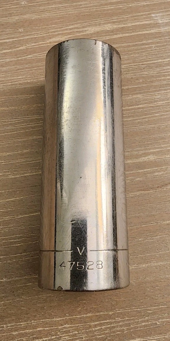 Craftsman 7/8″ Deep Well Socket 12 Point 1/2″ Drive V 47528