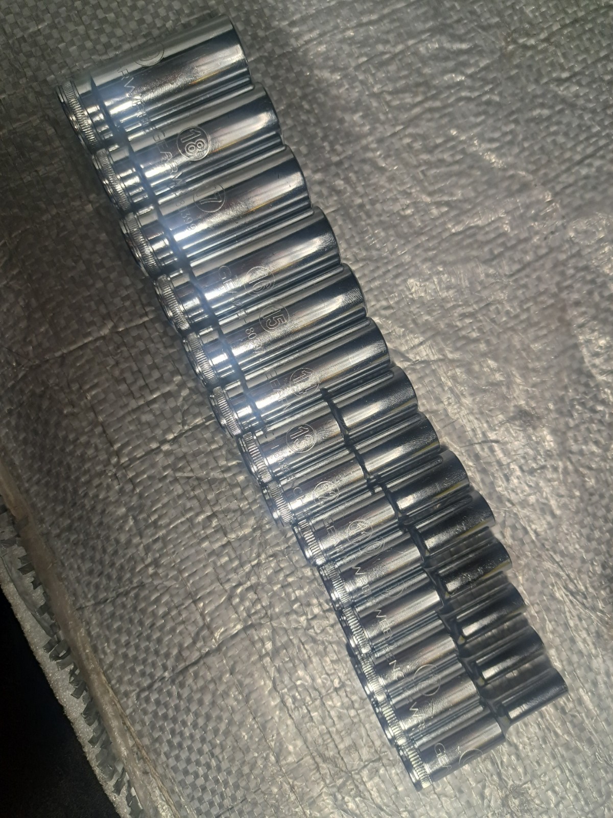GearWrench New 14 Piece 3/8″ Drive 6 Point Deep Metric Socket Set 6mm – 19mm