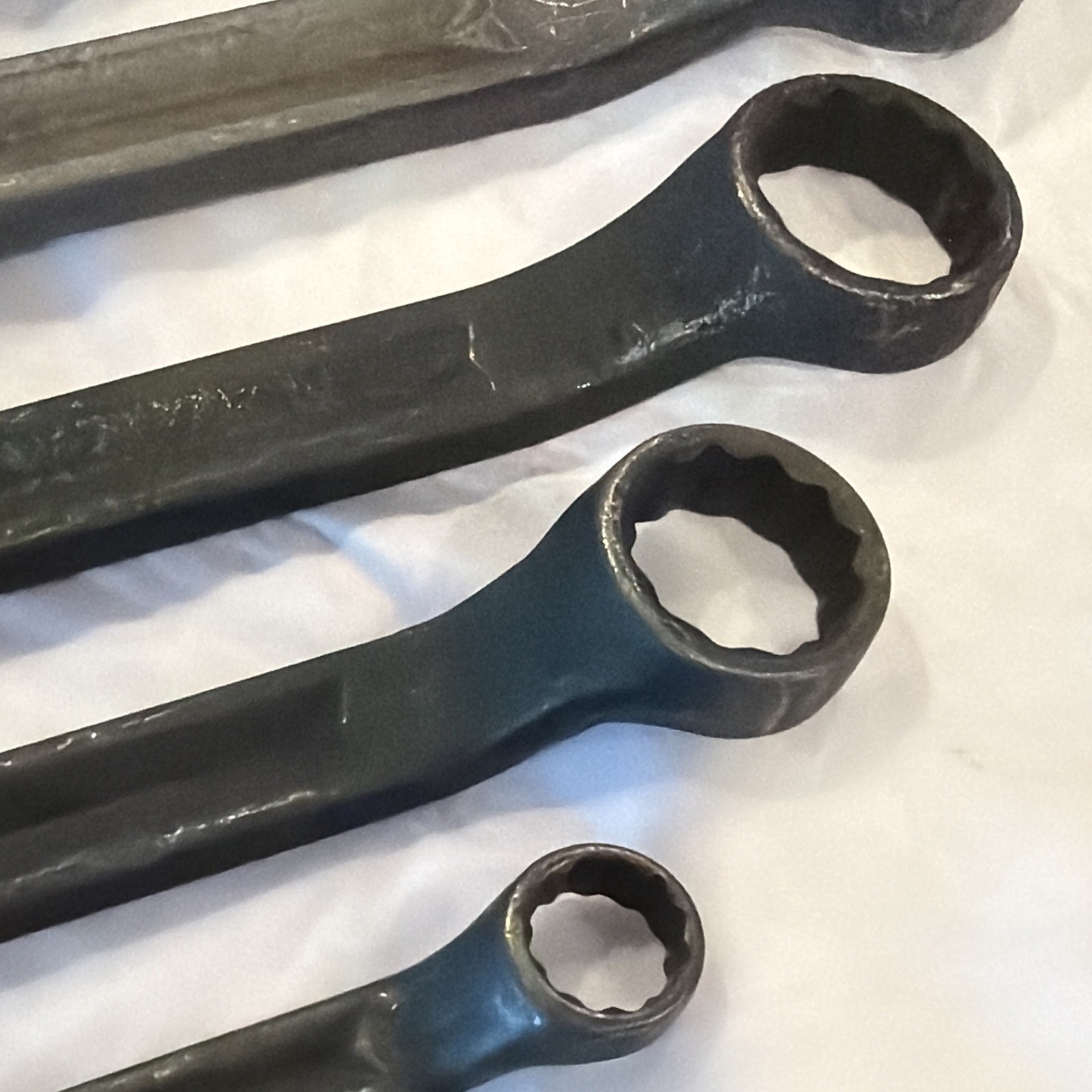 Snap On 7/16” to 1-5/16” 12PT Industrial Finish 7pc Offset Box End Wrench set