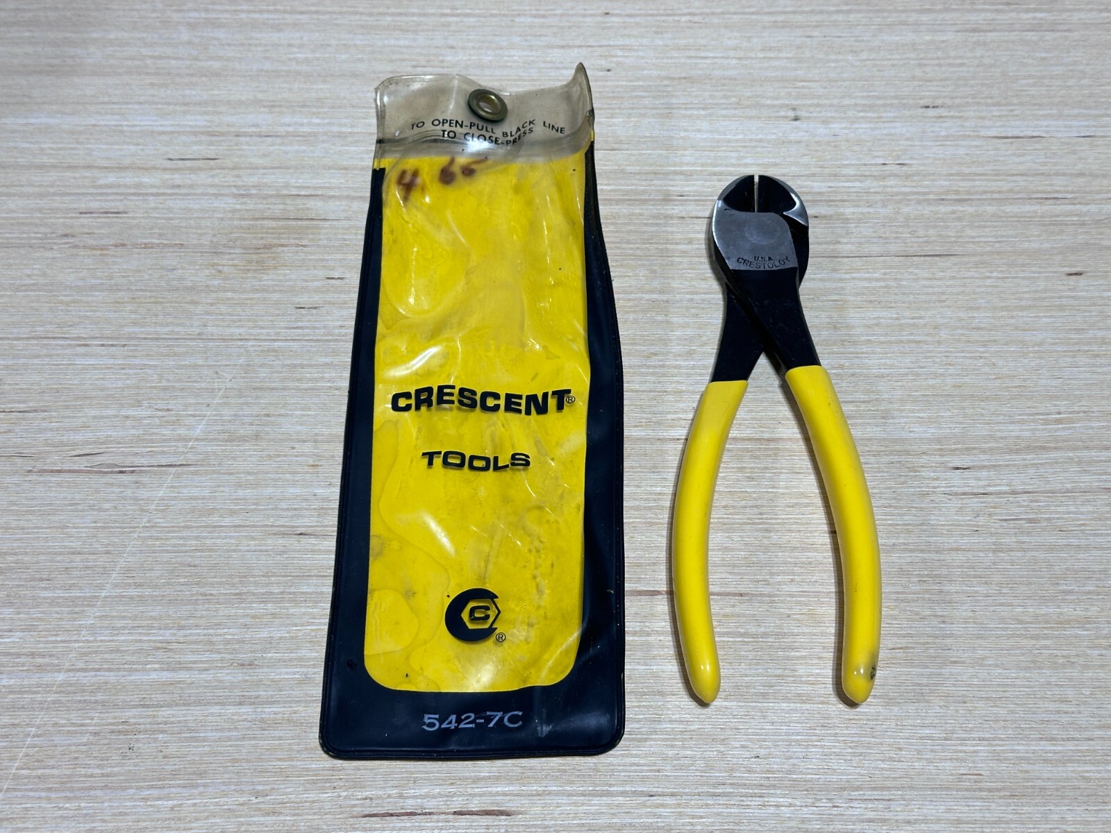 Crescent Tool Co. No. 542-7 – 7″ YELLOW Diagonal Cutting Pliers Wire Cutters