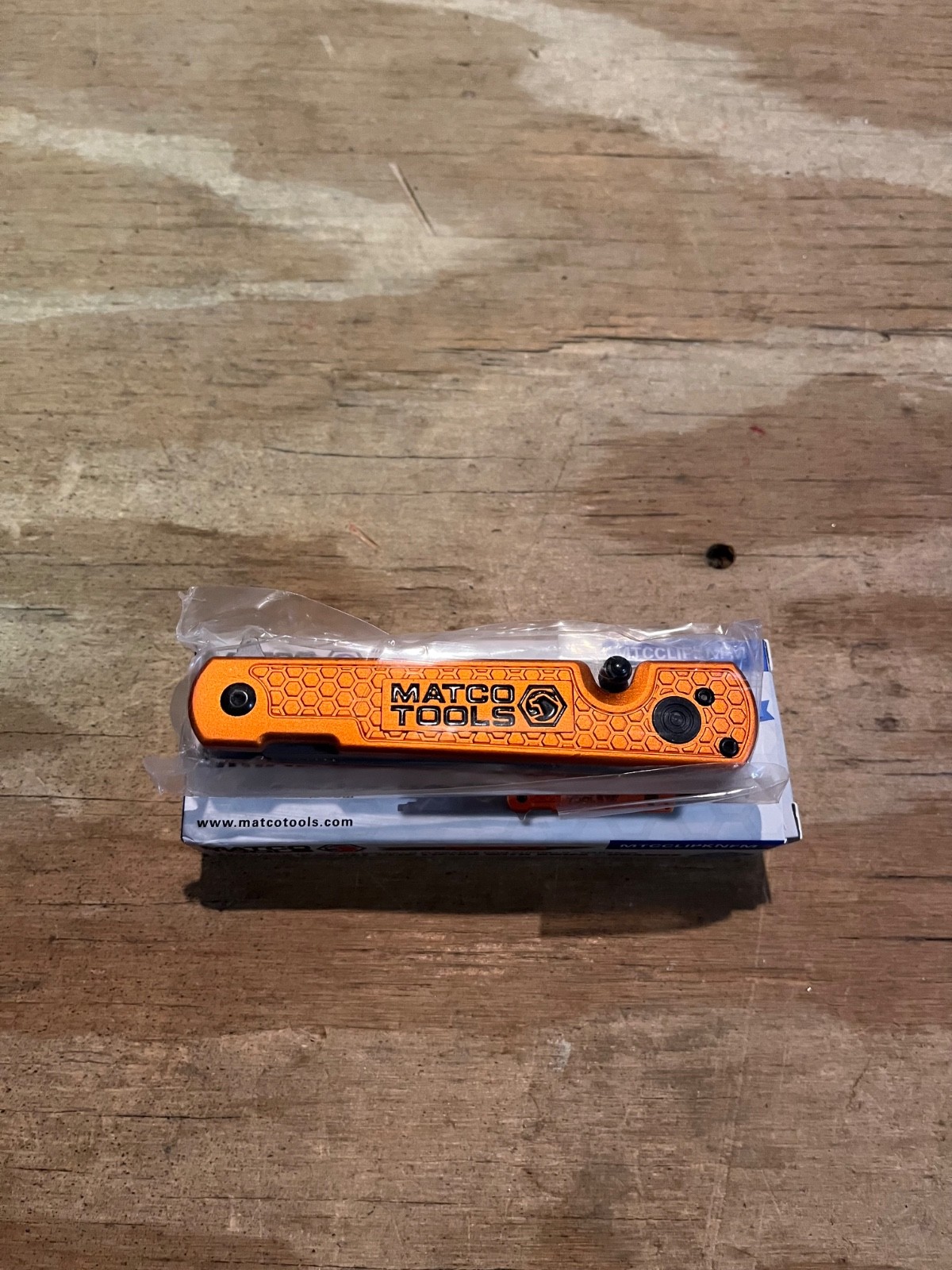 Matco Folding Pocket Clip Lifters – QTY 2 – (Orange & Purple)