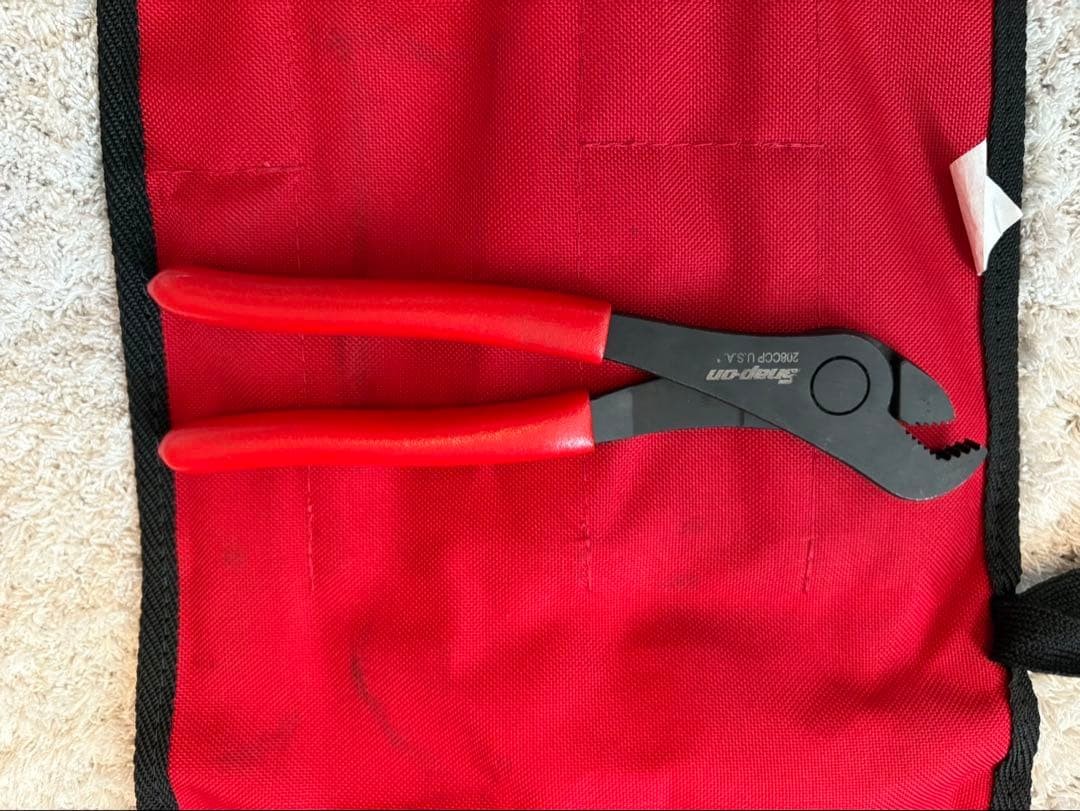 Snap-on Battery Terminal Cleaner C0410B: Ratchet Wrench, Pliers, Terminal Brush