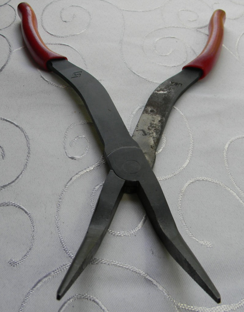 SNAP-ON 11″ TALON GRIP LONG-NECK 35° BENT NEEDLE NOSE PLIERS #411CF USA MADE