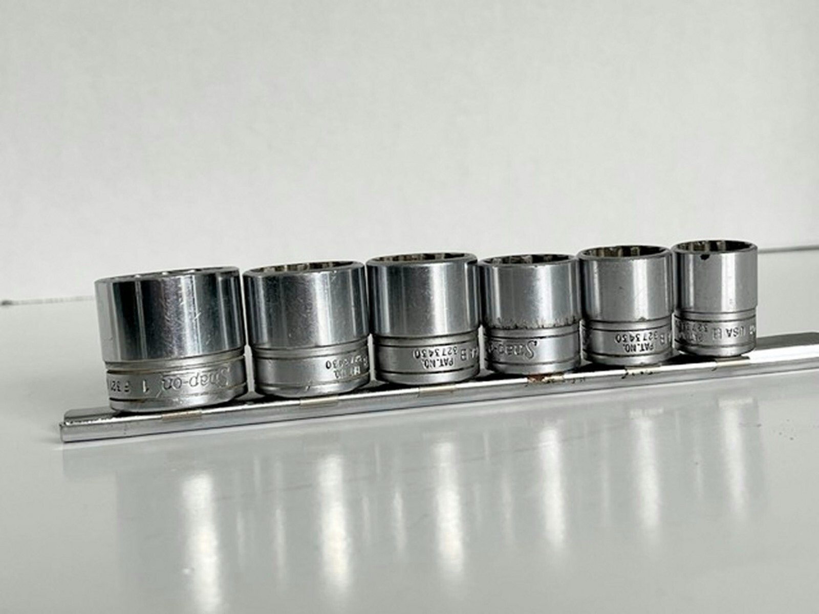 SNAP-ON TOOLS 6-piece 12 Point 3/8″ Drive SAE Sockets on Rail 5/8″ to 1″ Sizes