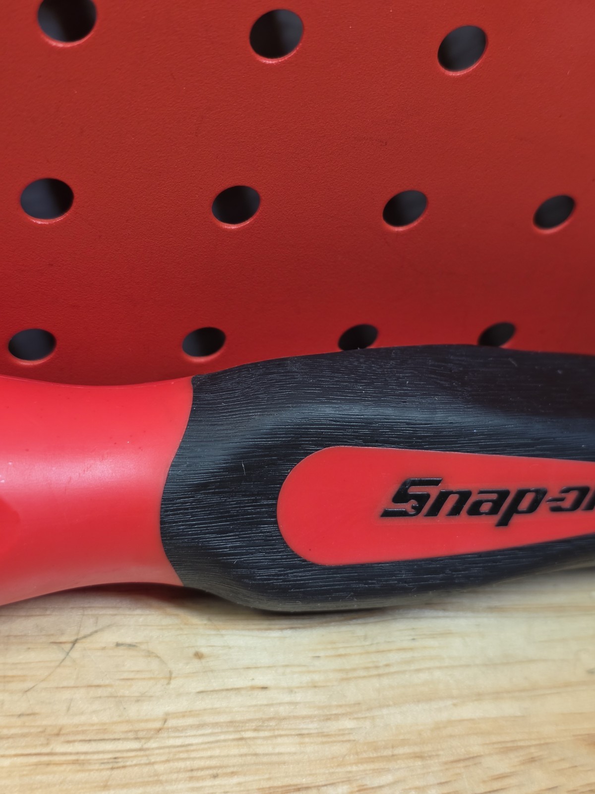 Snap-on Tools SGF50B LIGHTLY USED RED 3/8″ Drive Soft Grip Standard Shank Driver