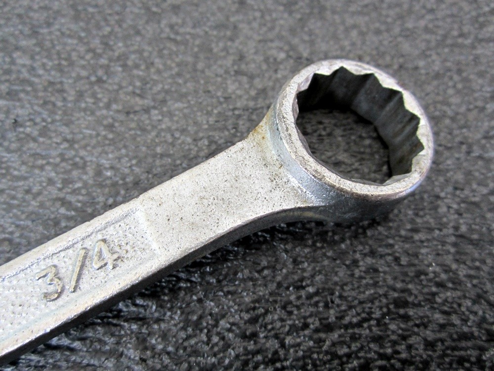 Vintage Plomb 5/8″ x 3/4″ Box End Wrench 1131 Pebble USA