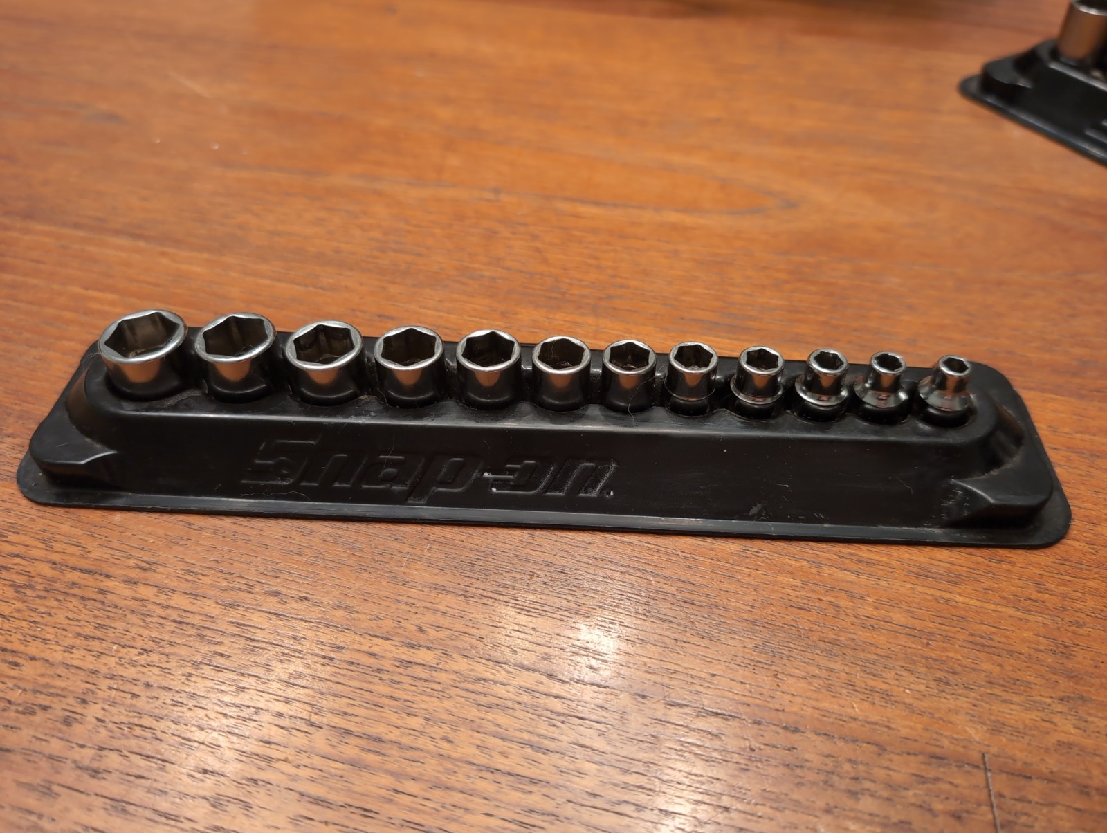Snap-on 112ytmmy 1/4″ drive fdx 6 point metric shallow socket set 5-15mm
