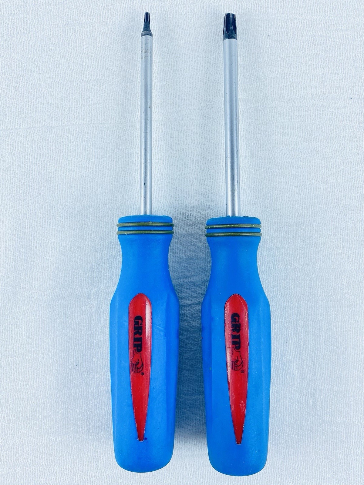 Grip Hex Screwdriver (2) Pieces T-10 And T-40