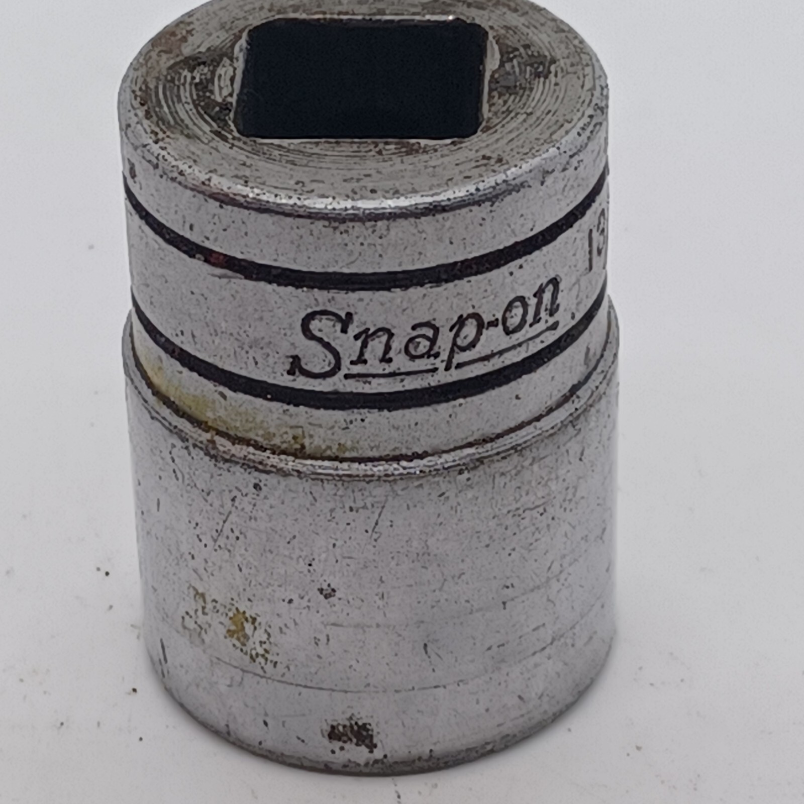Snap-on – 13/16 (SW261) 1/2″ Drive – 12 Point Socket – Free Shipping